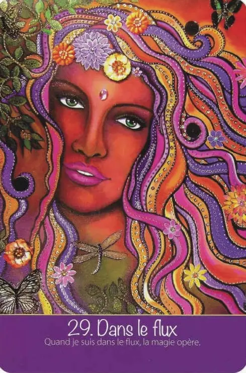 La-Femme-Sacrée-Cartes-Oracle-01.webp