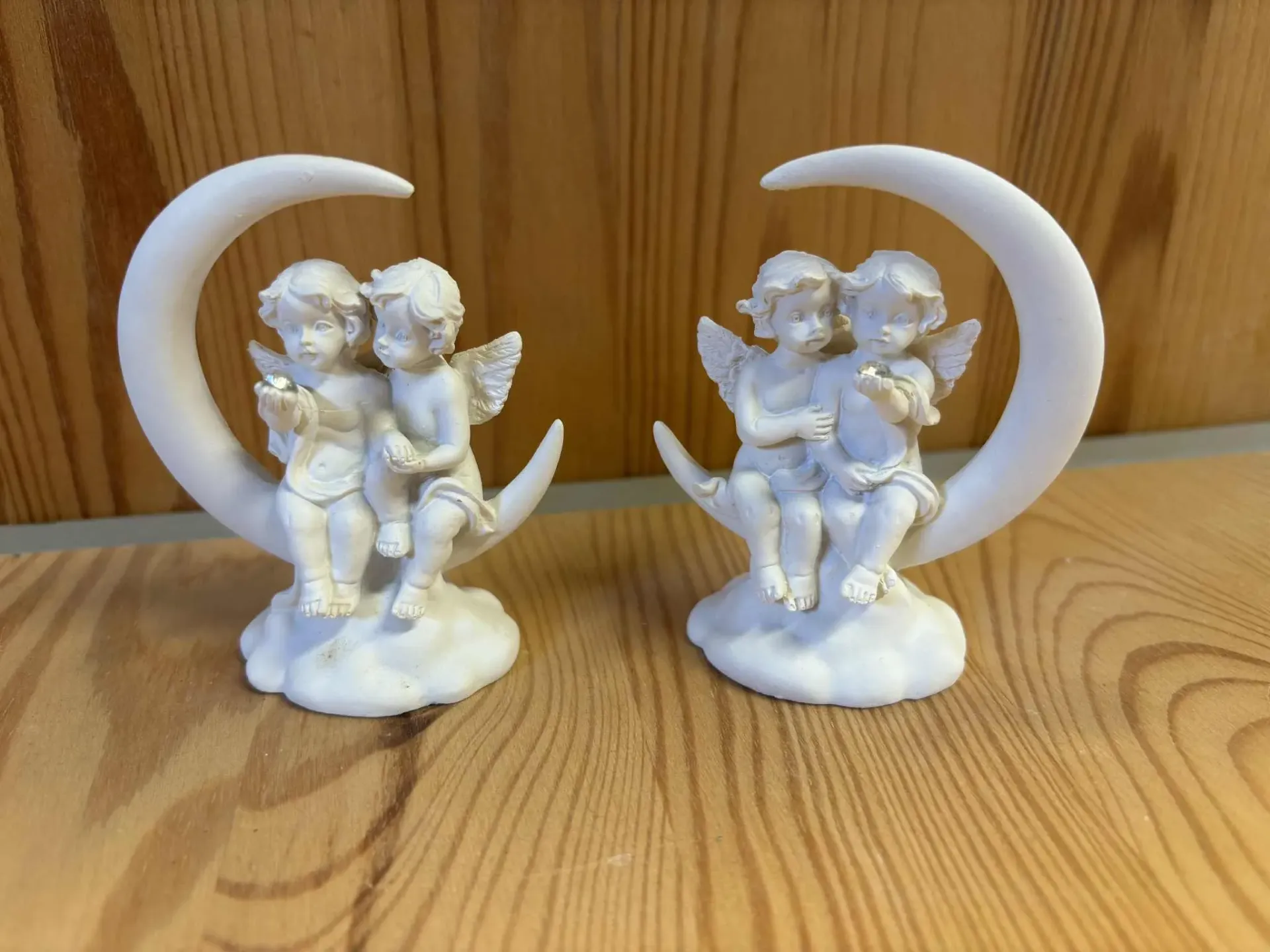 [ANG011] Anges sur lune