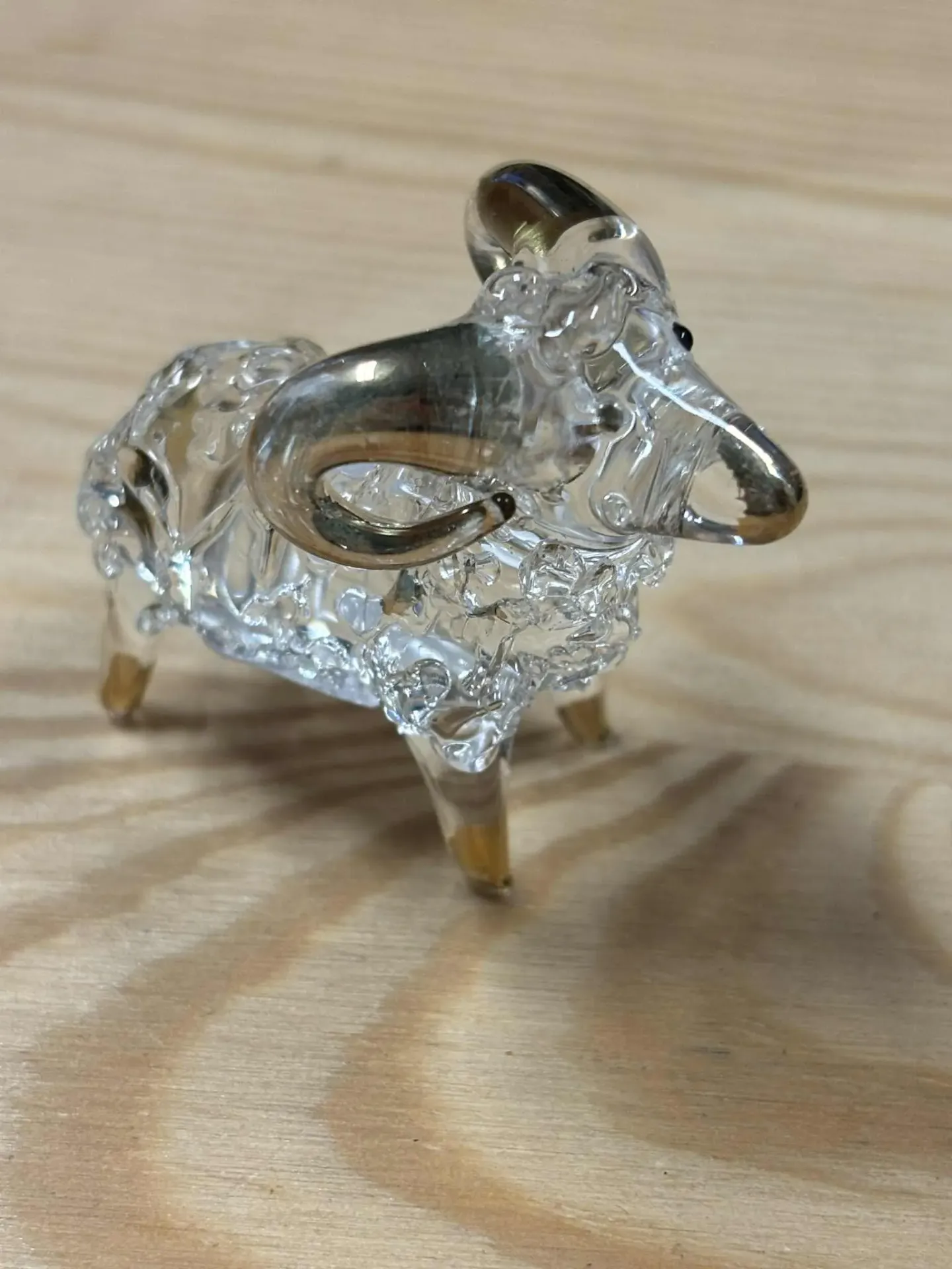 [BEL001] Bélier en verre