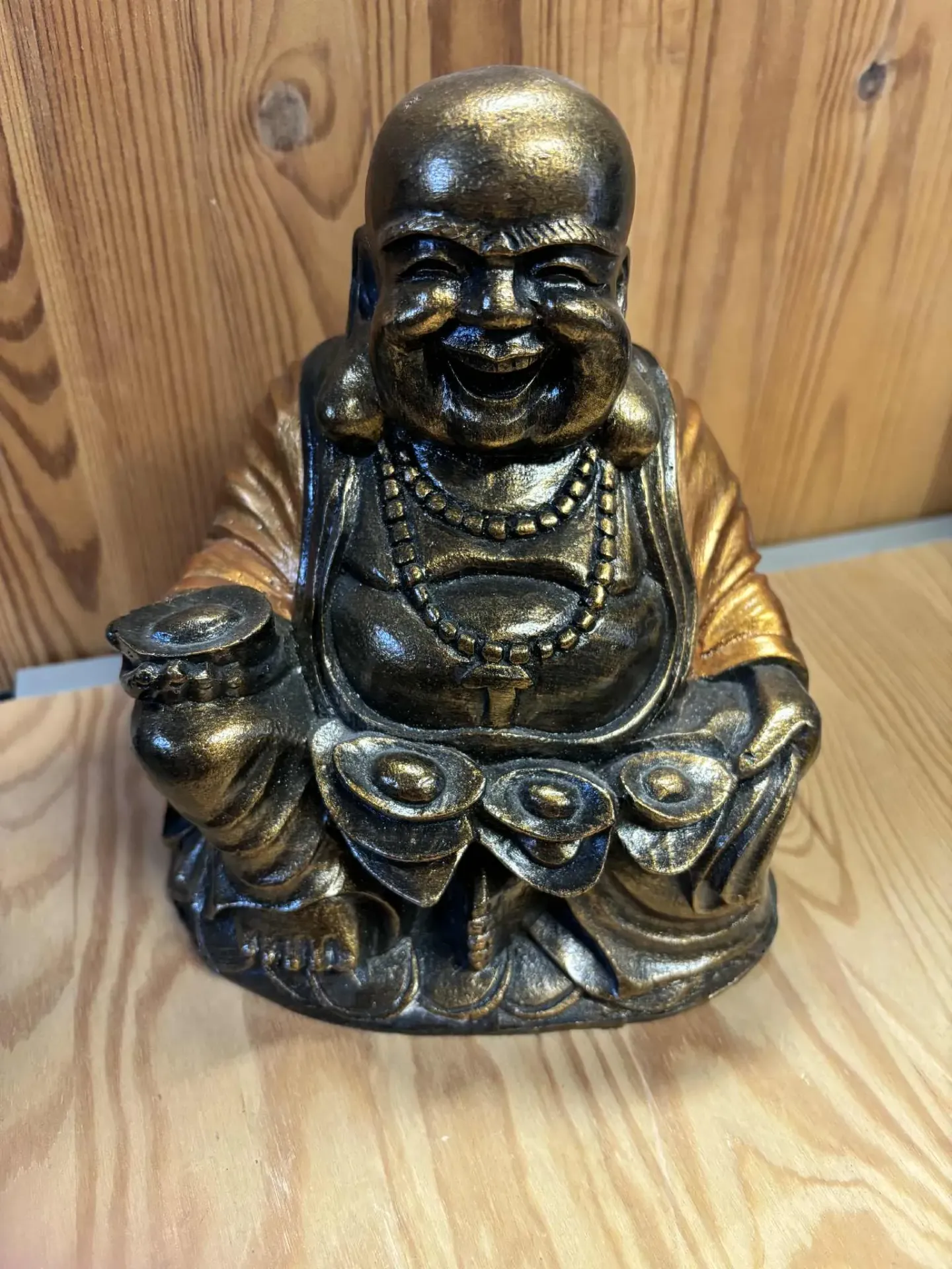 Bouddha rieur en résine