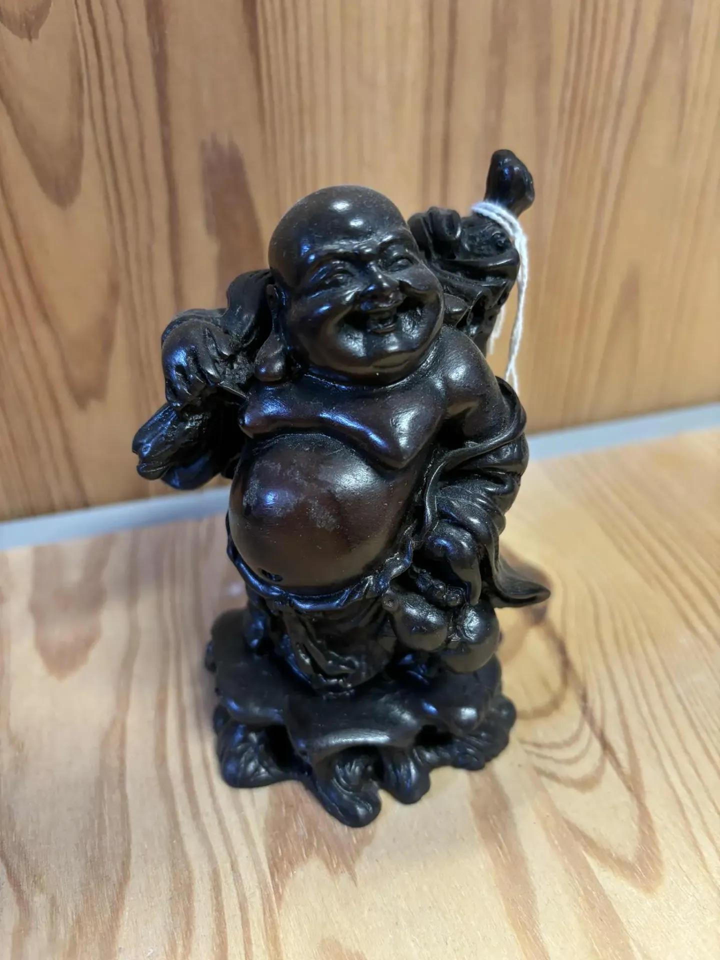 Bouddha rieur en résine