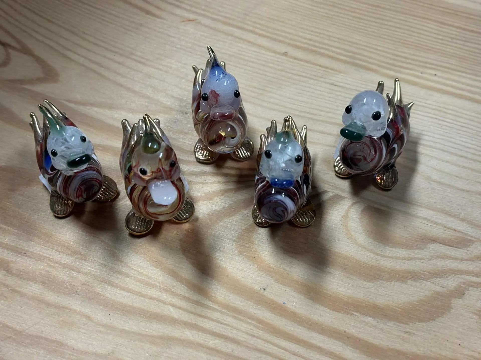 Canard en verre coloré