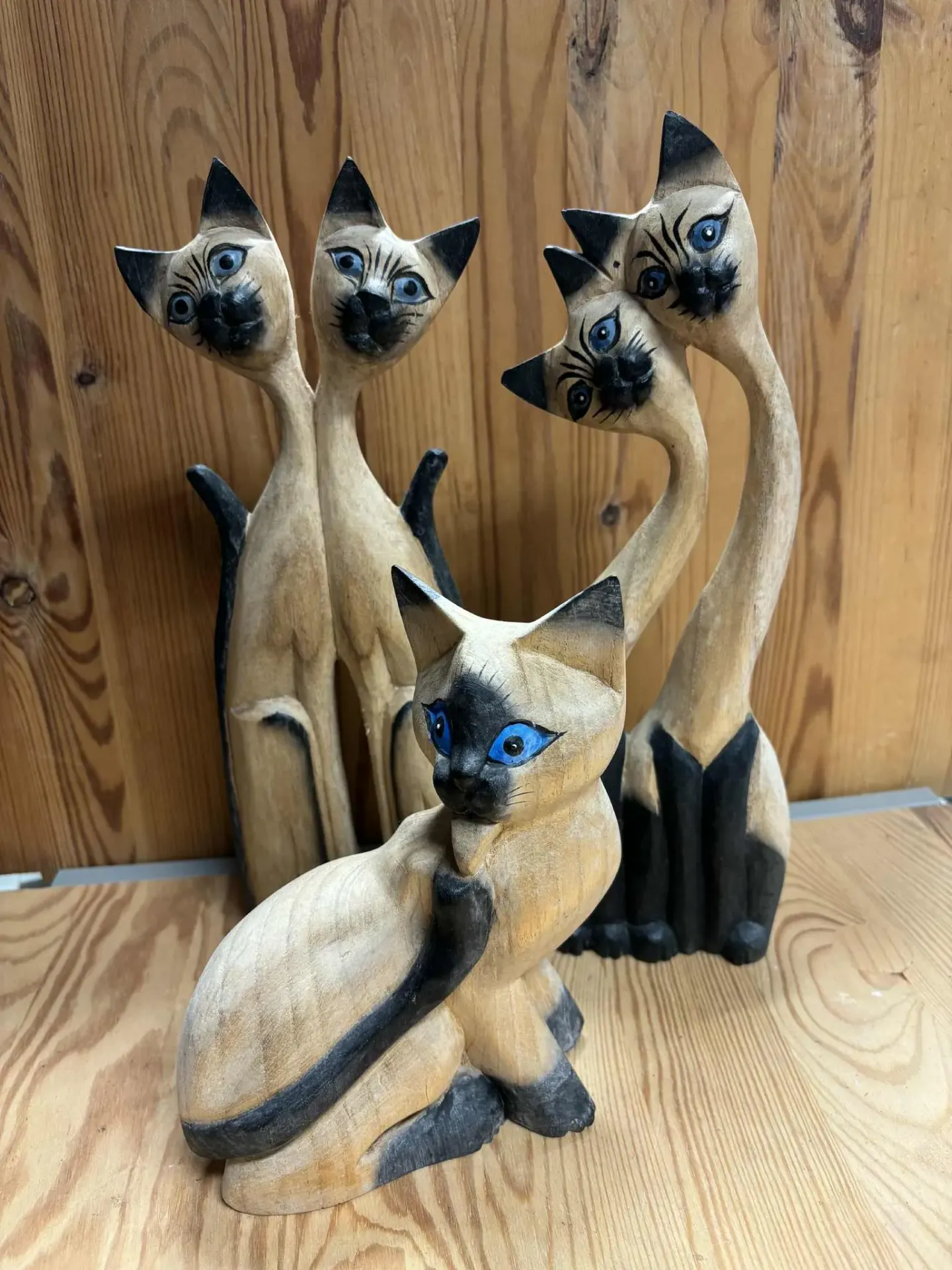 [CHA002] Chat en bois