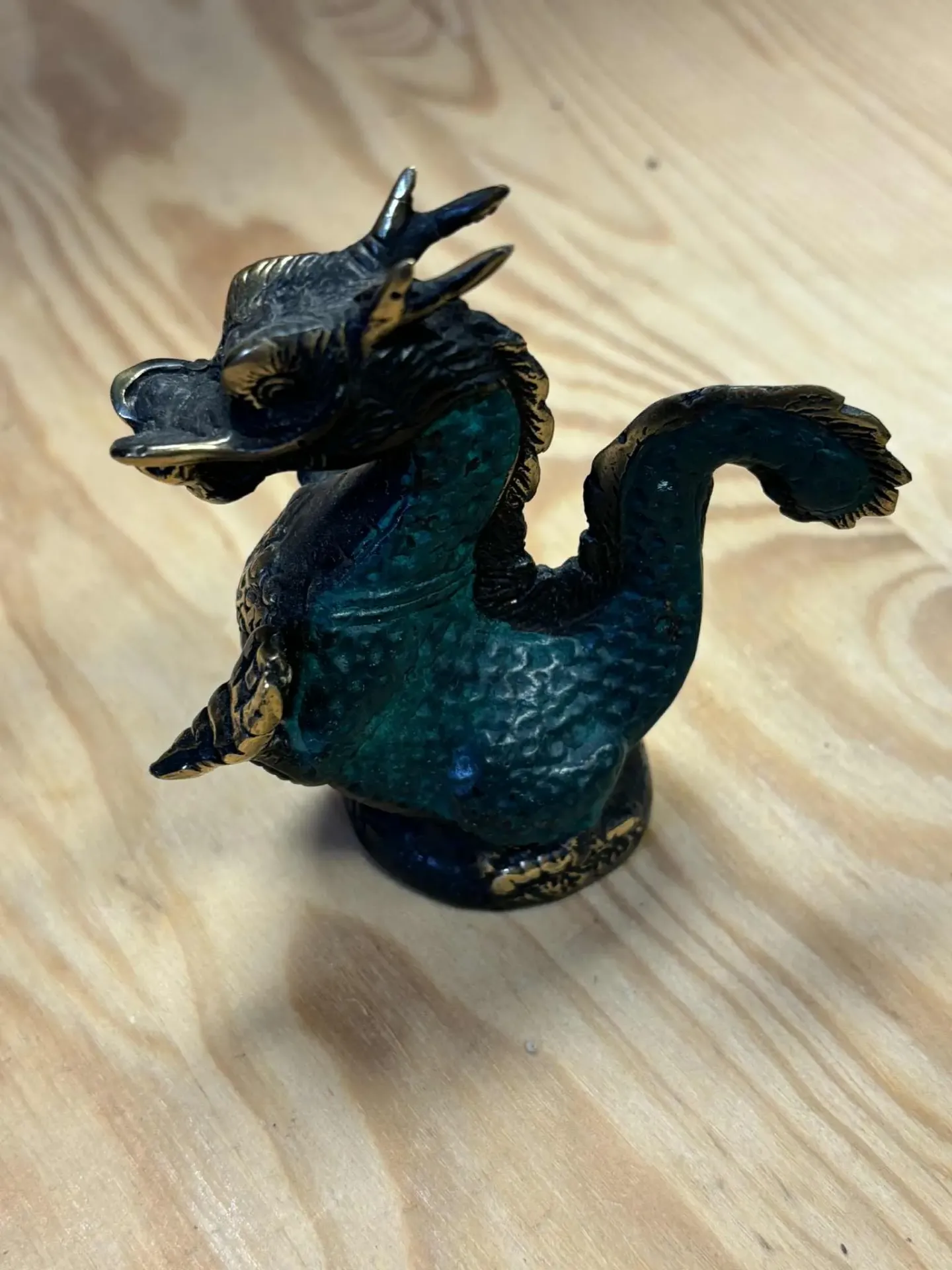 Dragon en bronze