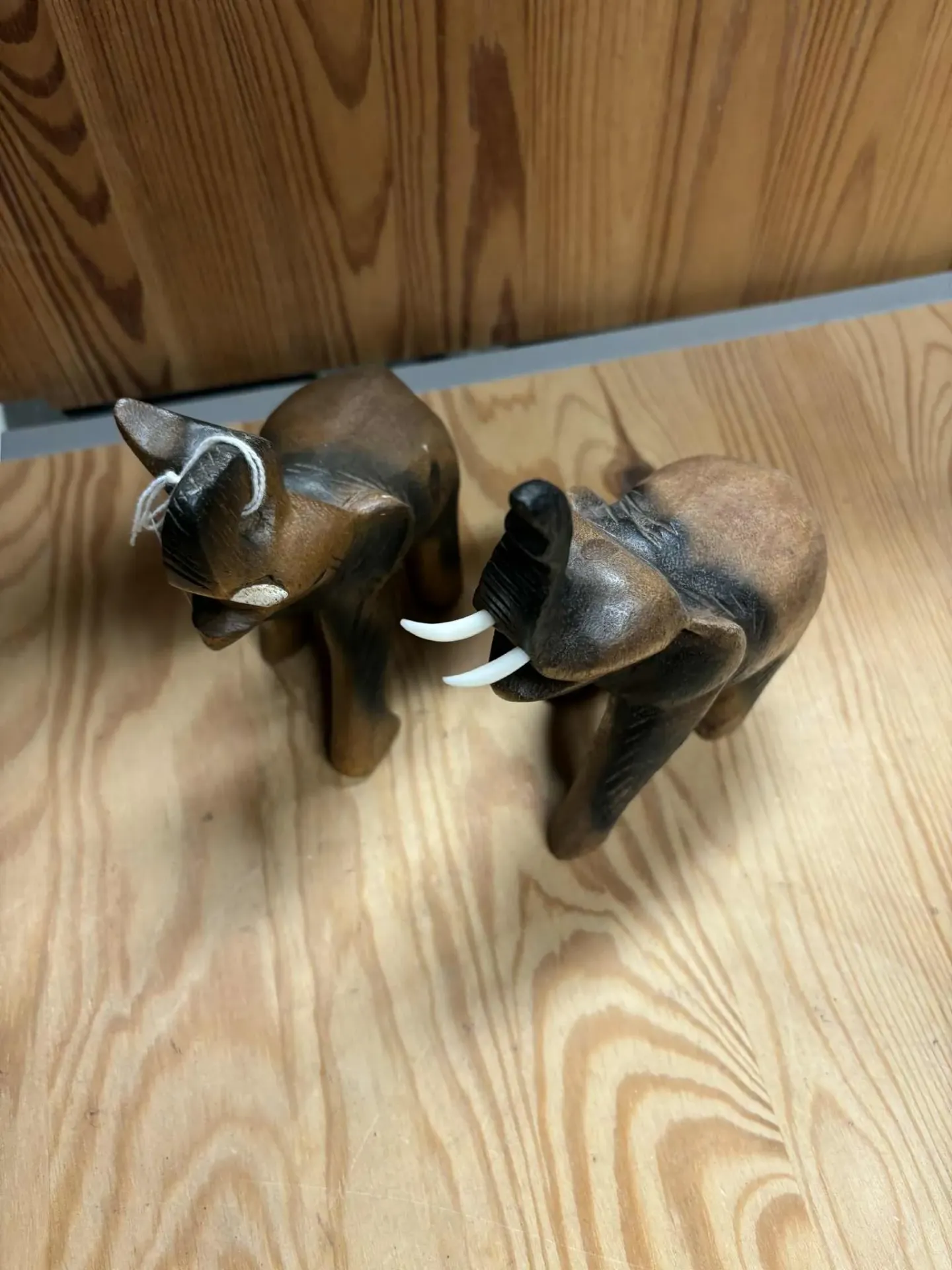 [ELE027] Eléphant en bois