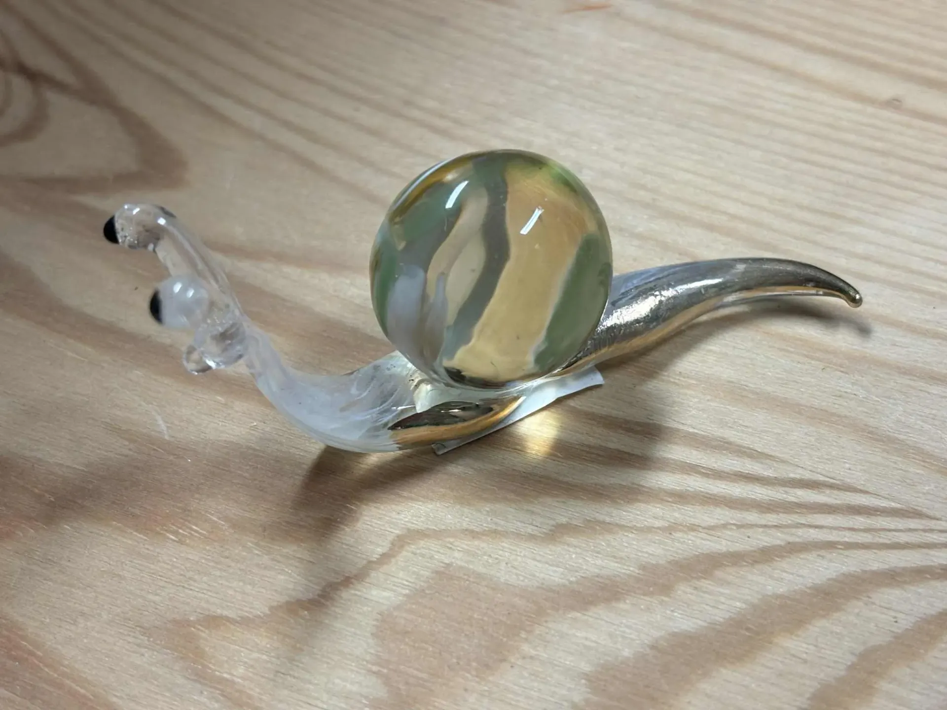 Escargot en verre coloré