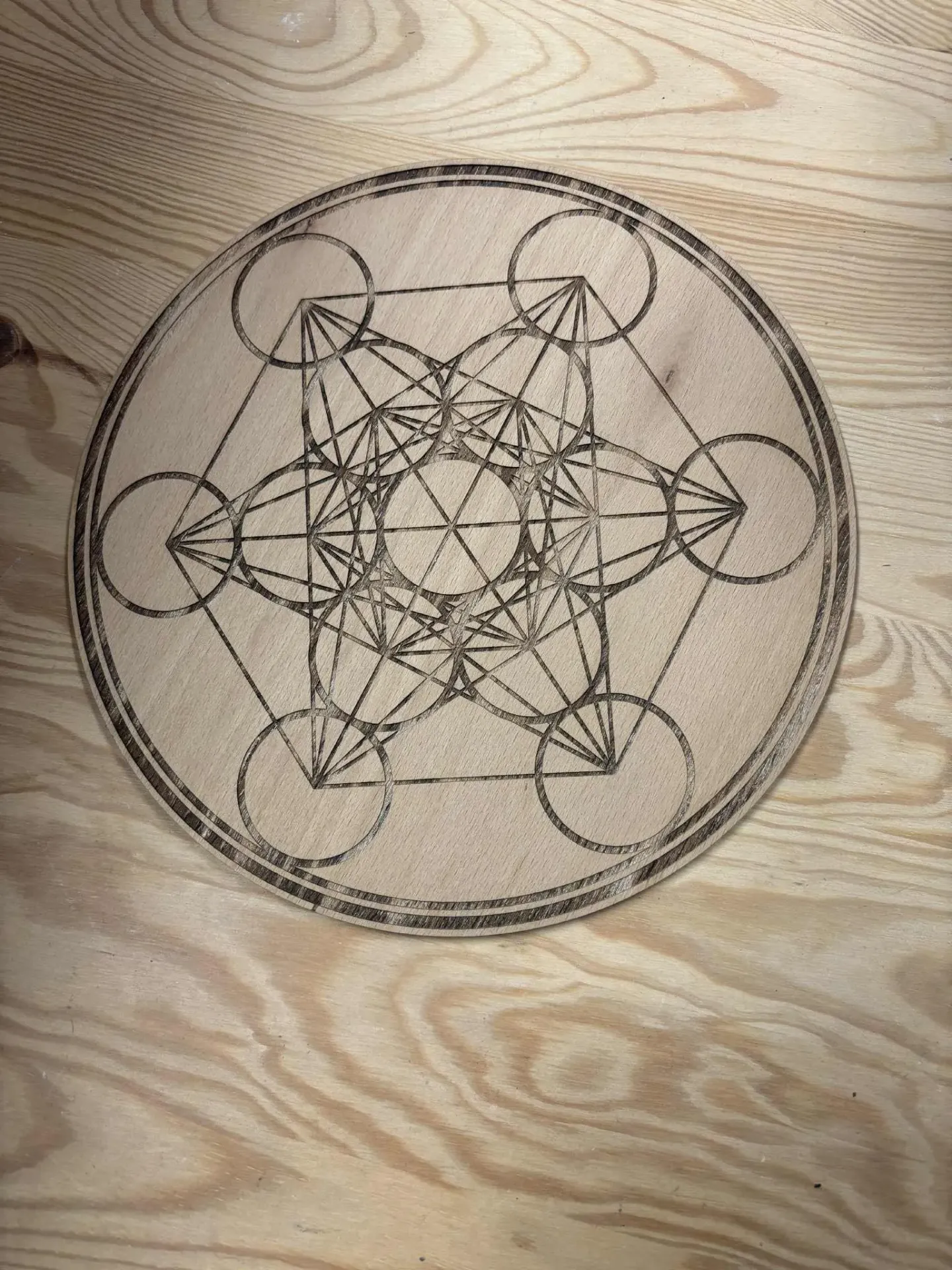 Métatron en bois 22cm
