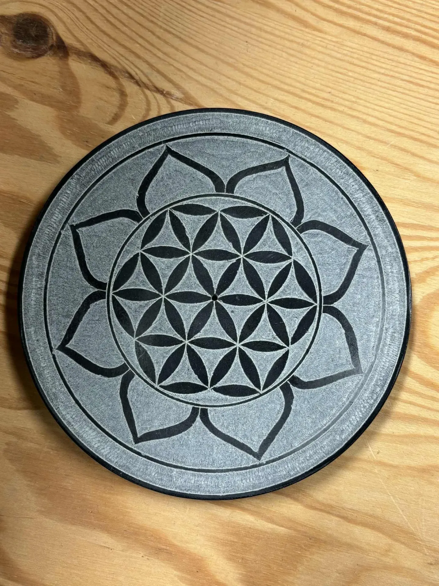 Porte encens fleur de vie en pierre de savon