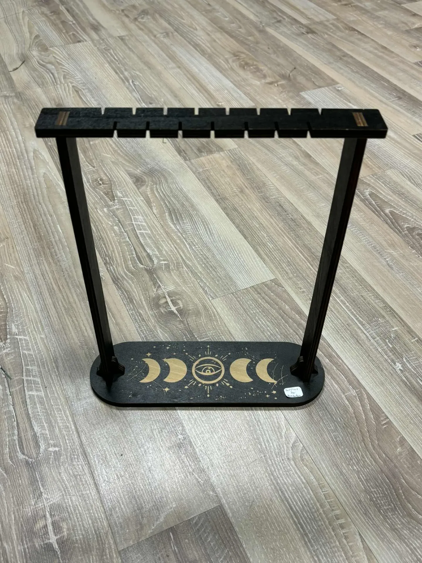 [SUPP001] Support pour pendules