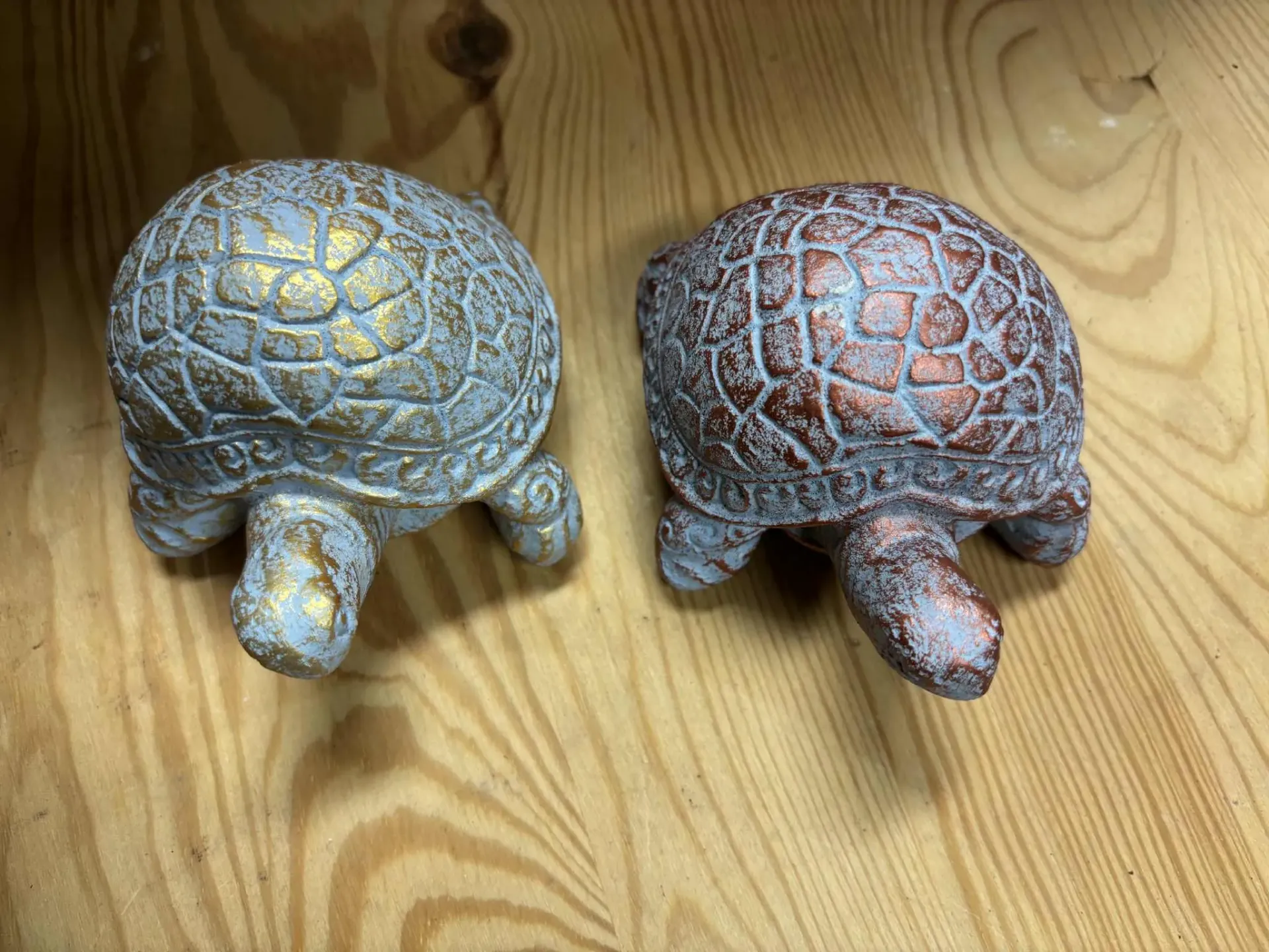 [TORT014] Tortue en pierre colorée