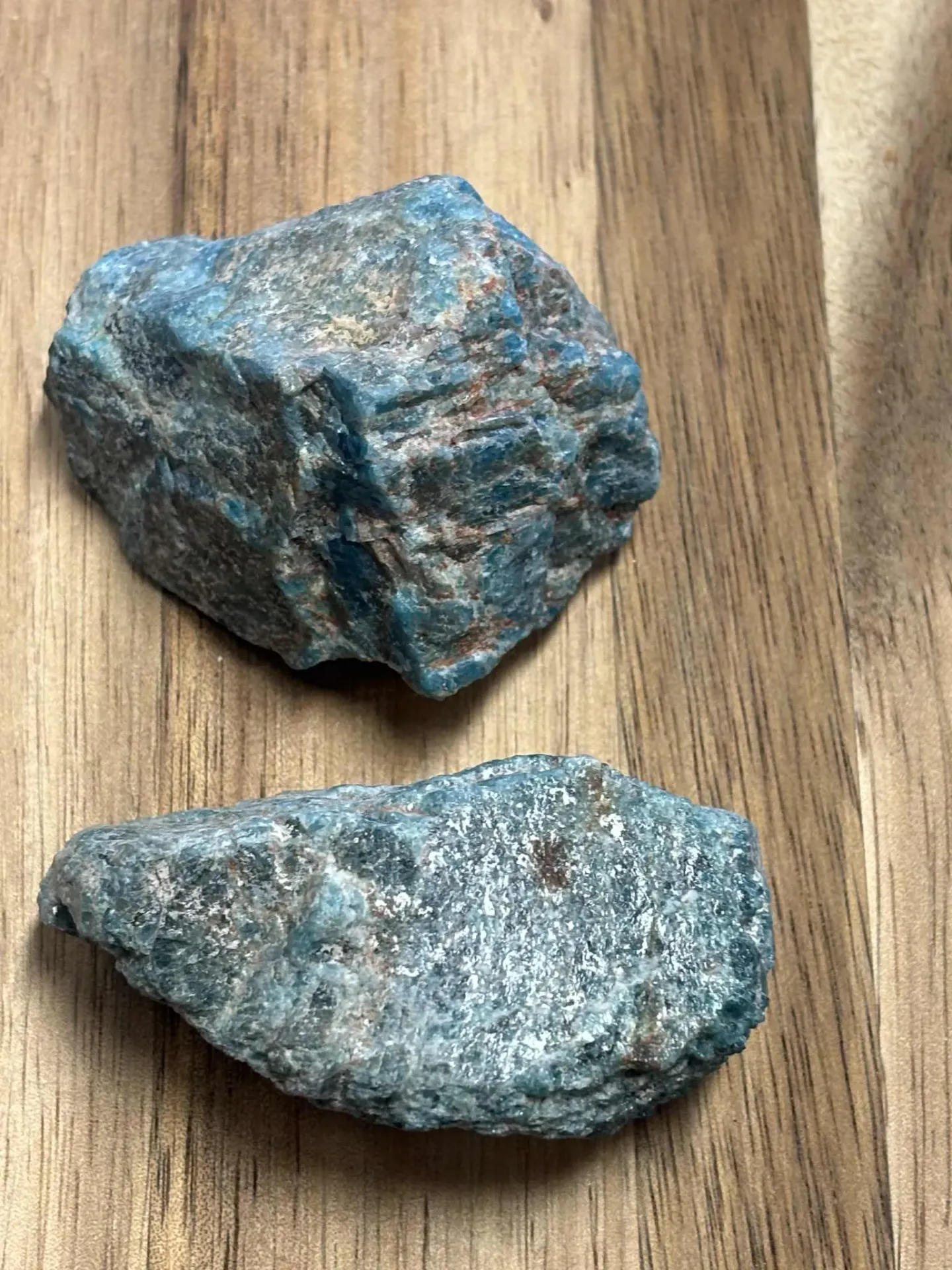 Apatite brute