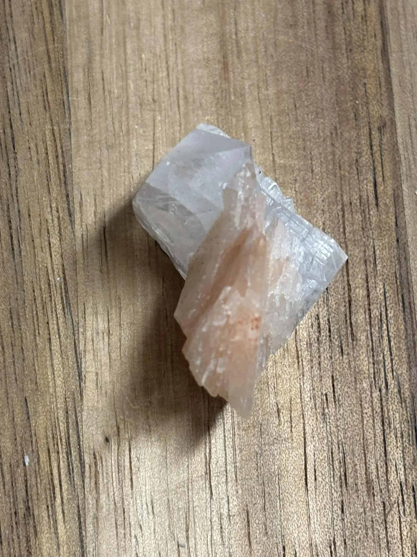 [MIN00282] Apophyllite & stilbite brute