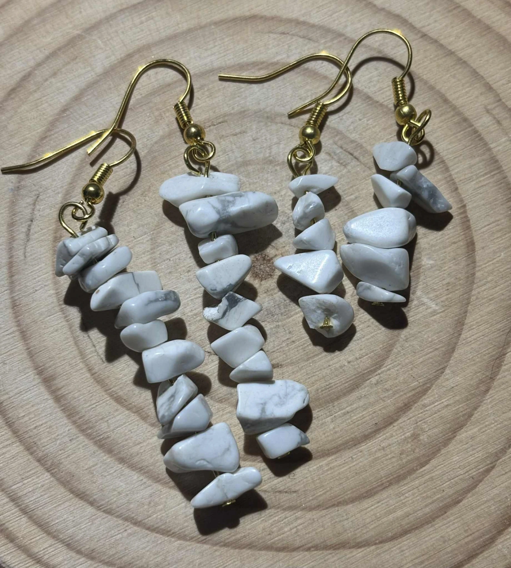[BO026] Boucle d'oreille Howlite baroque
