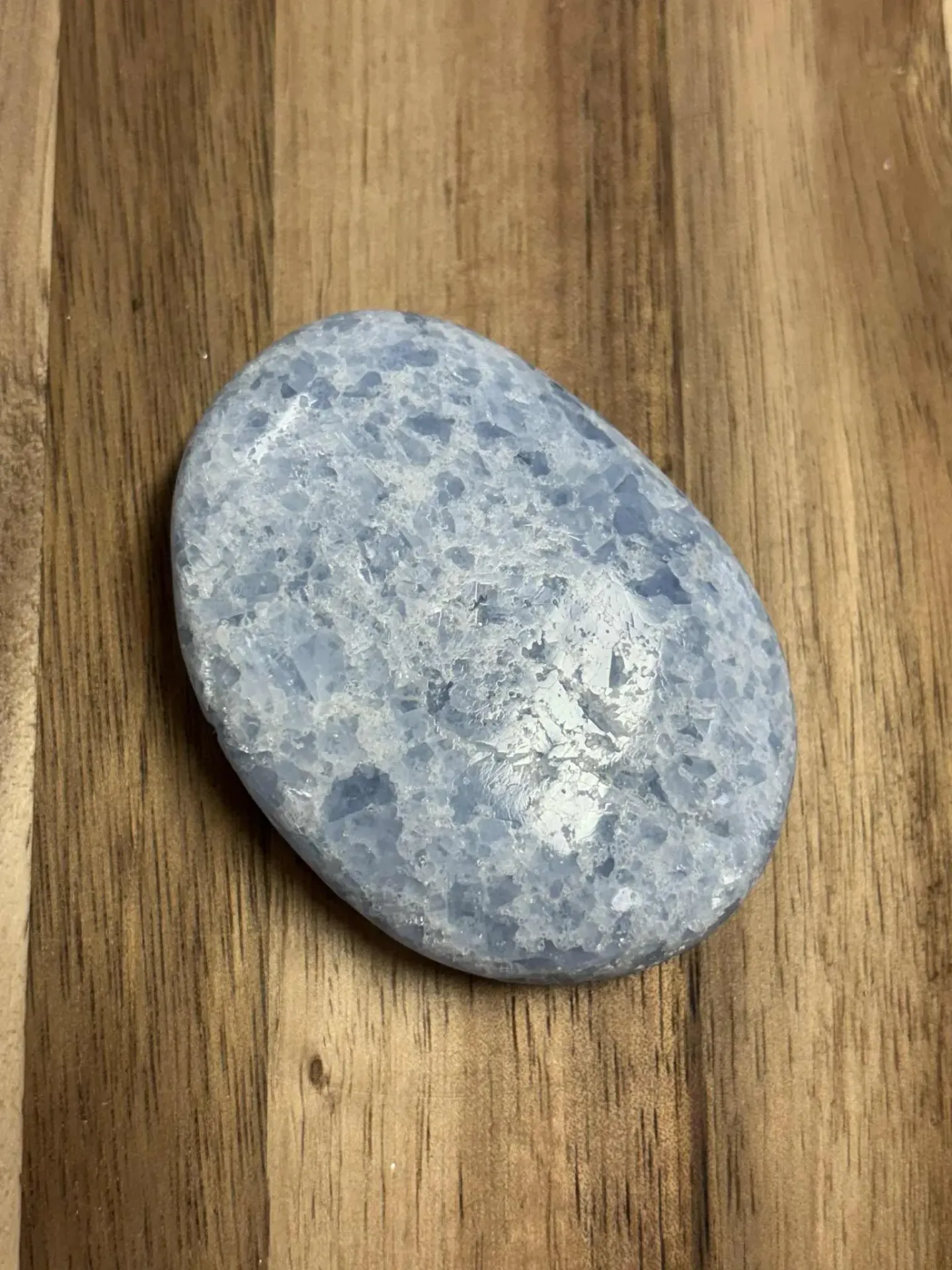 Calcite bleu galet