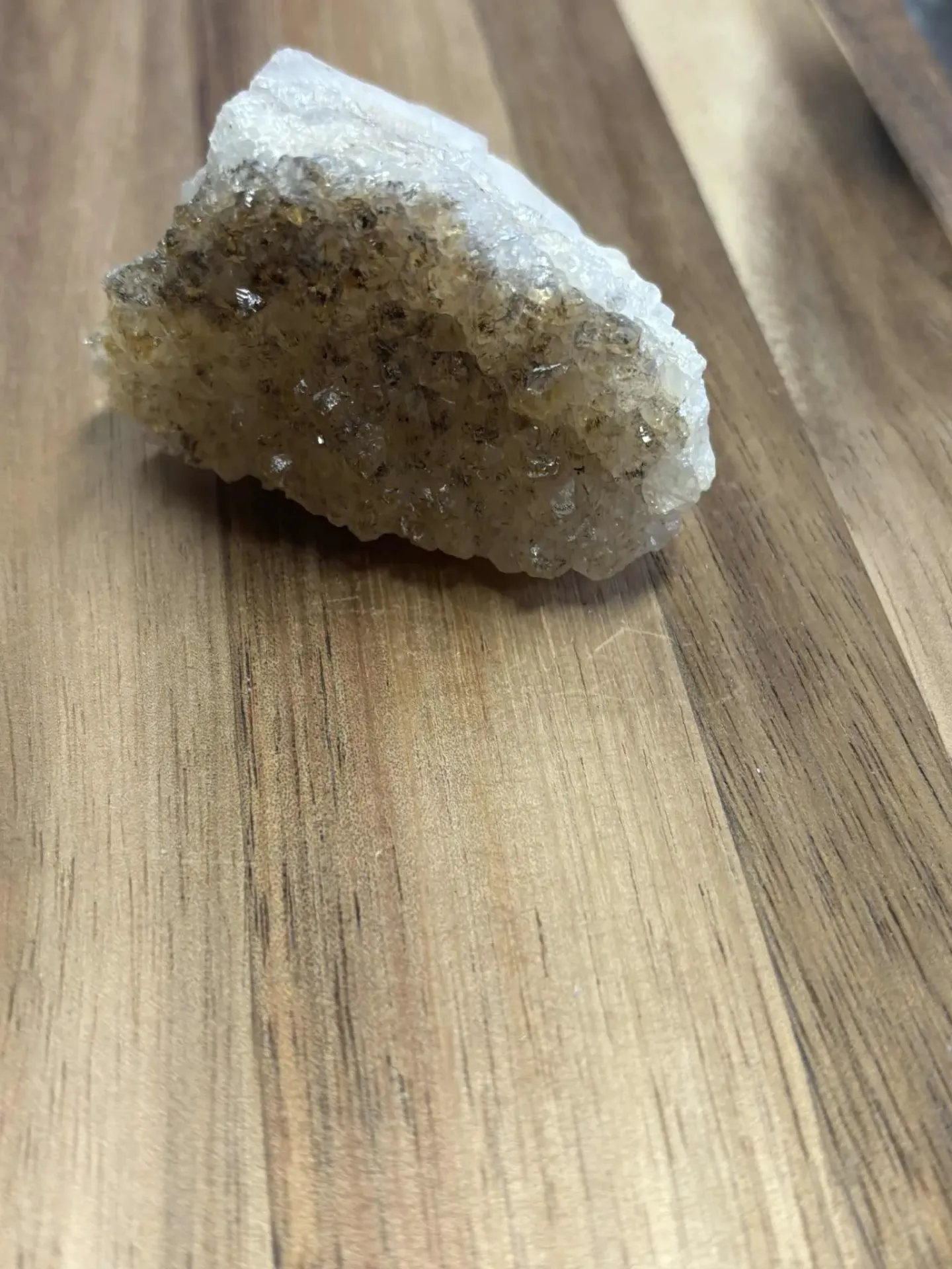 Citrine brute