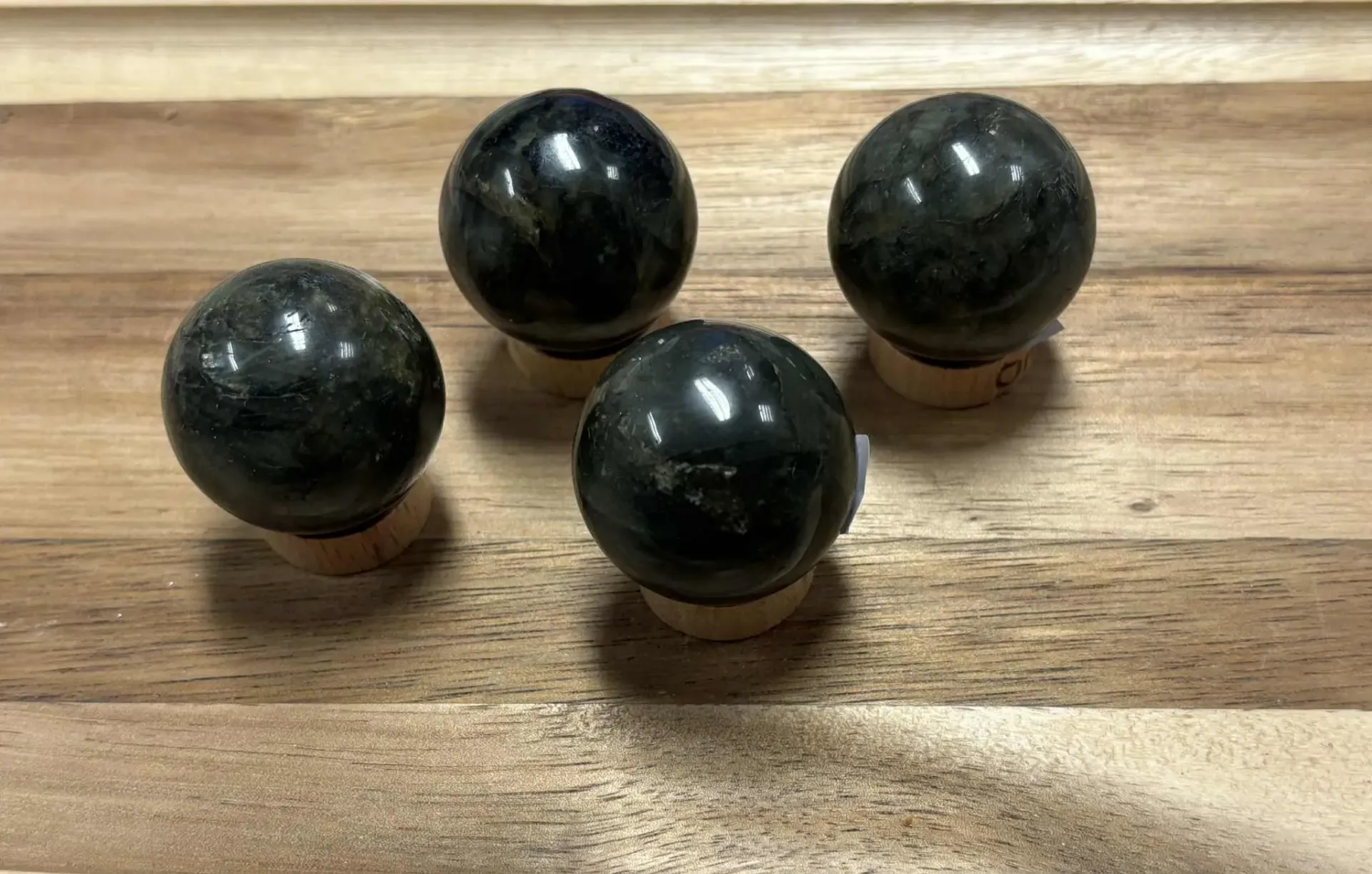 Labradorite boule