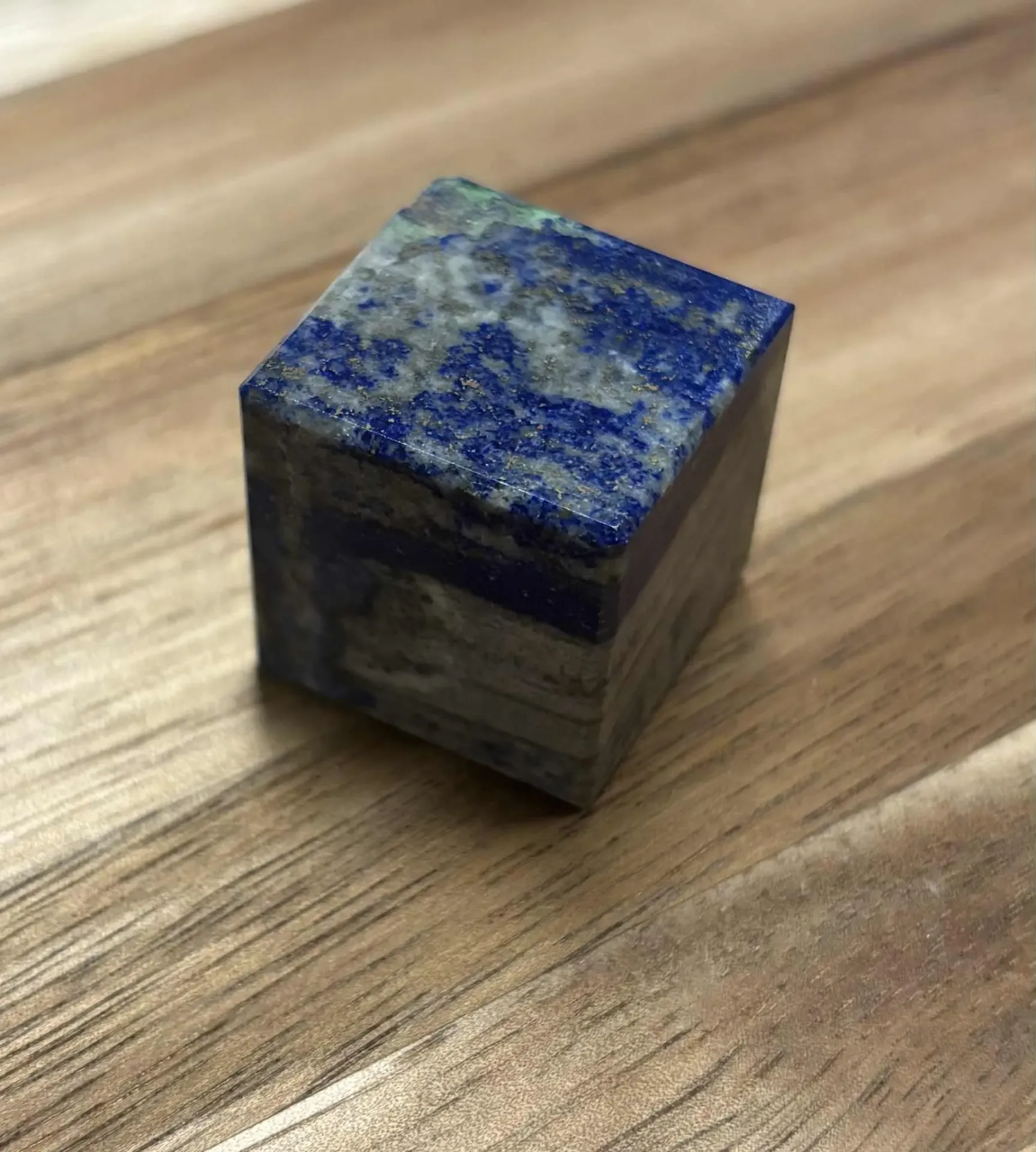 Lapis lazuli cube
