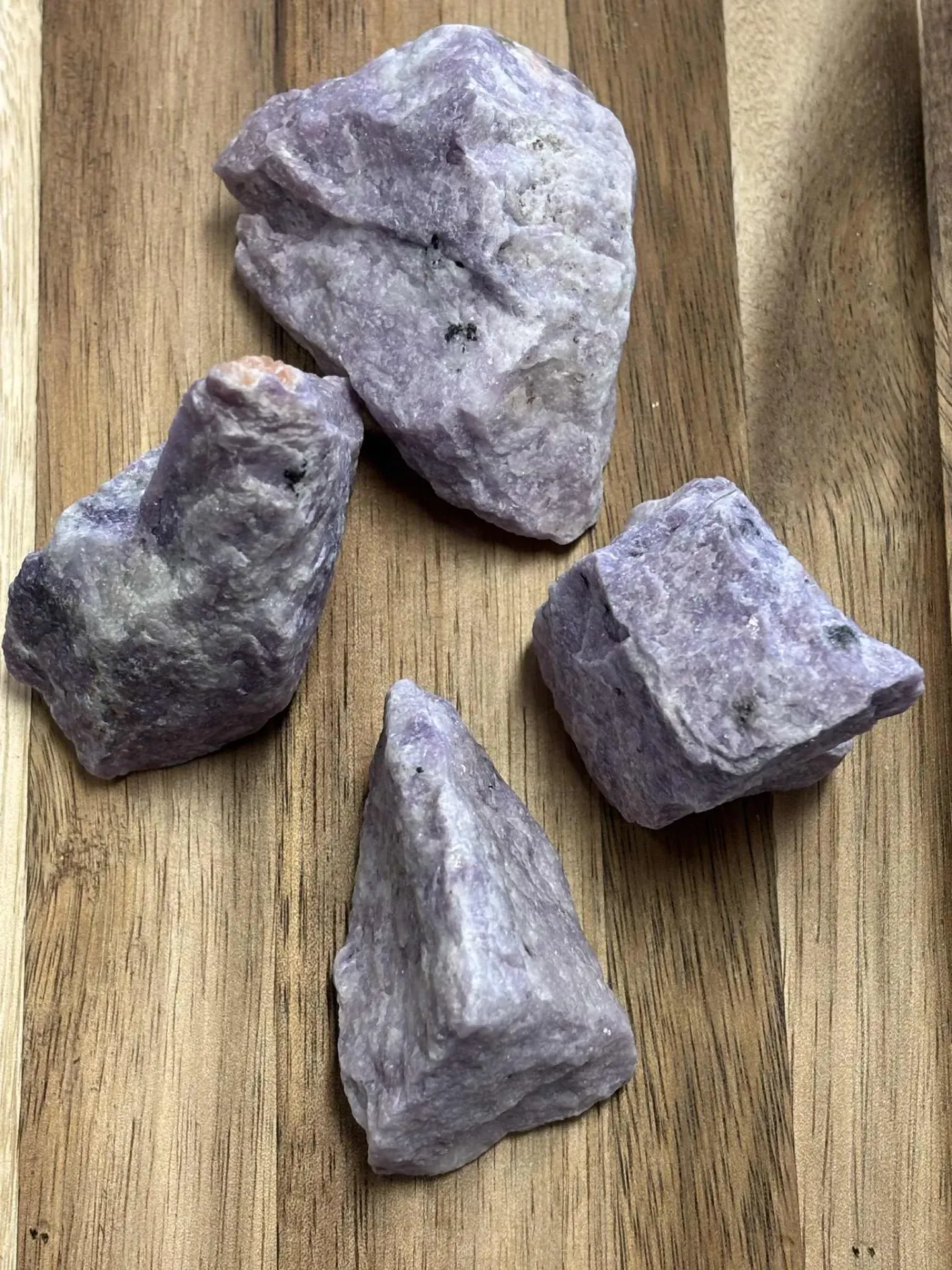 Lépidolite brute