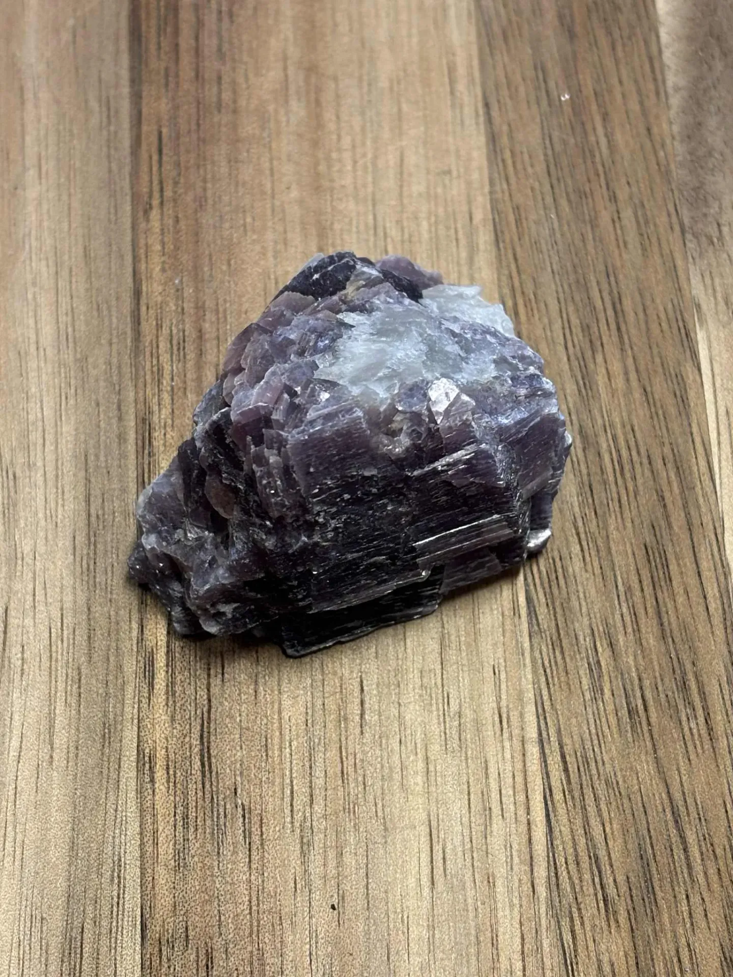 Lépidolite brute