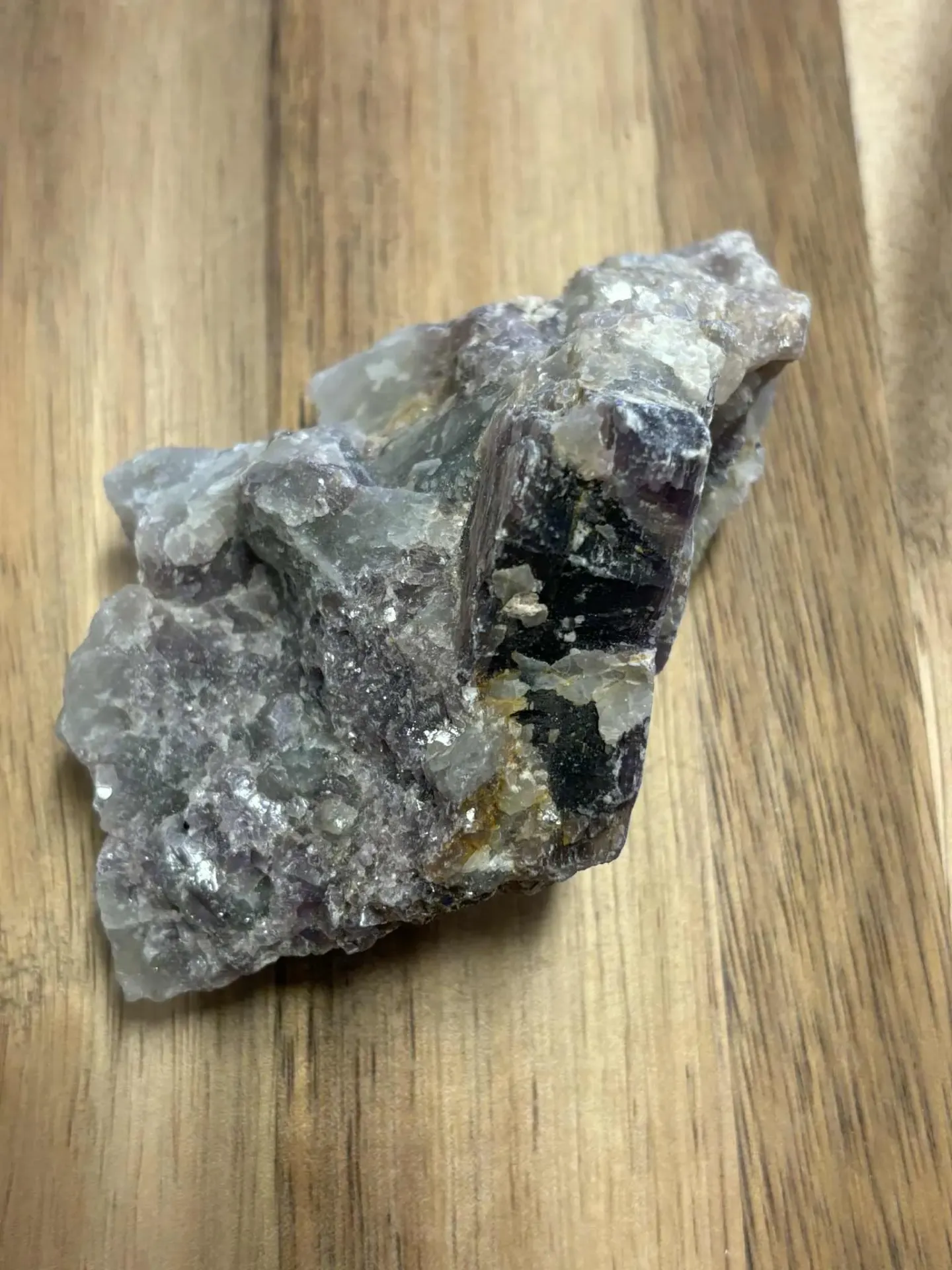 Lépidolite brute