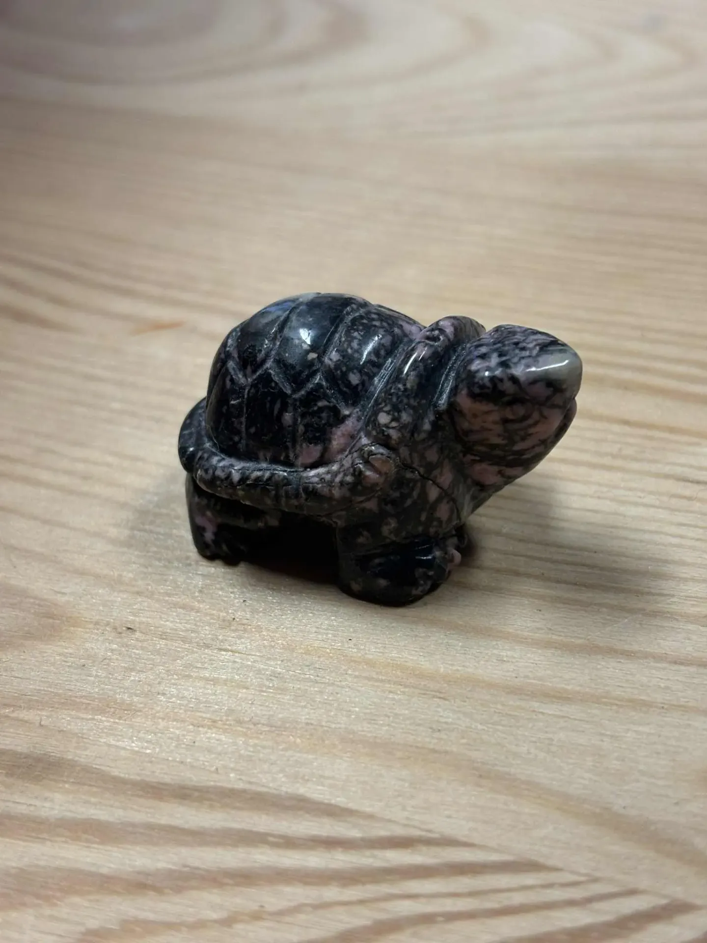 Rhodonite tortue
