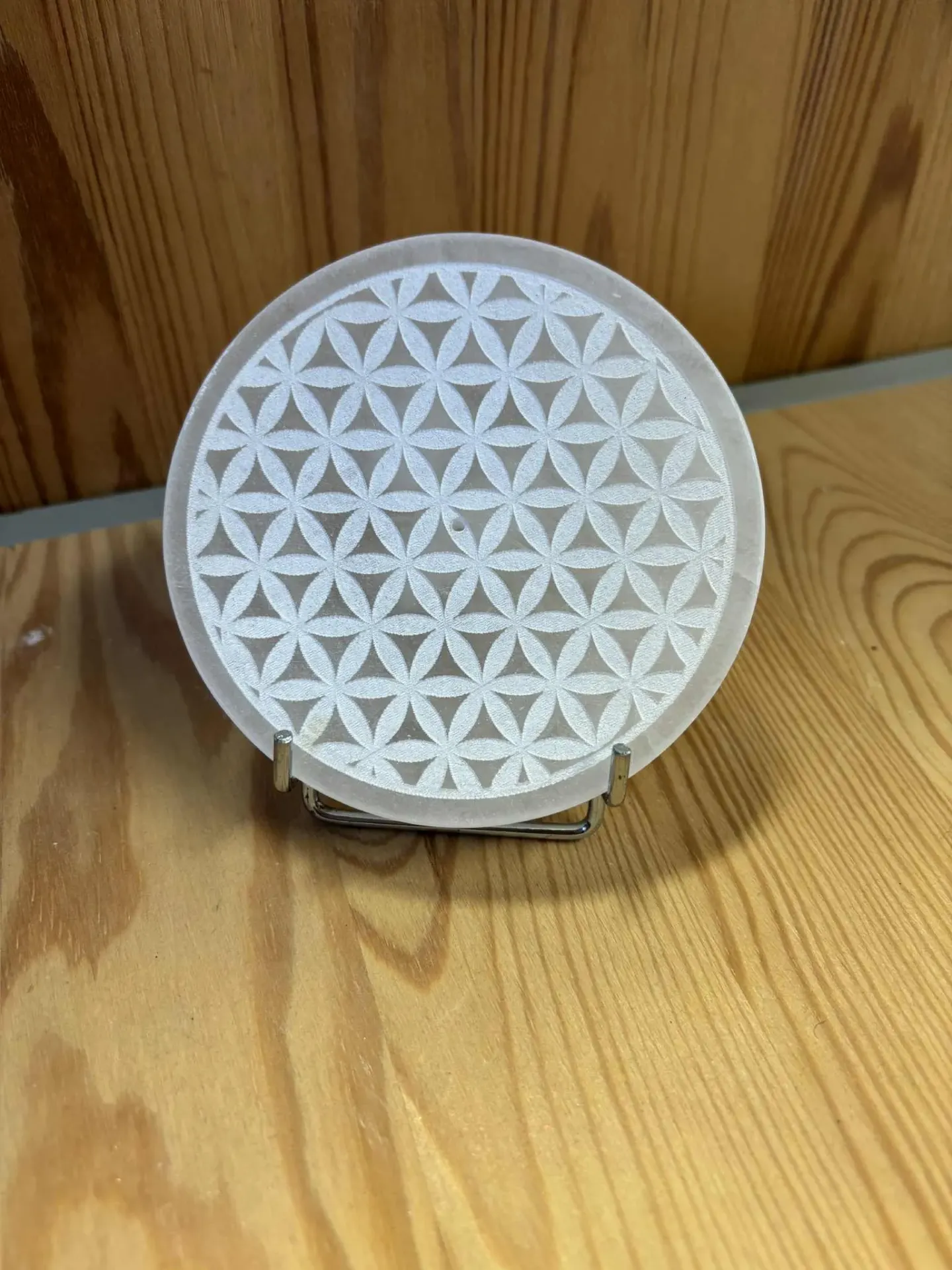 Sélénite porte encens gravé fleur de vie