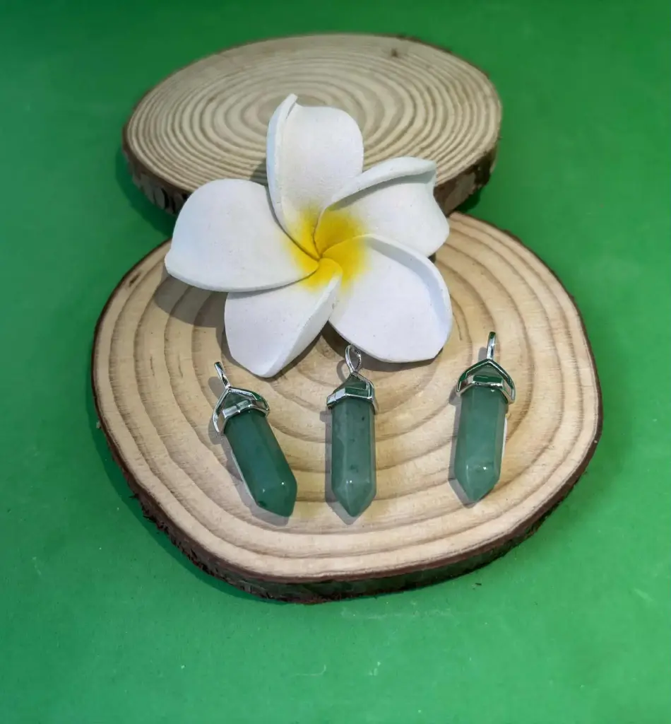 Pendentif Aventurine verte pointe