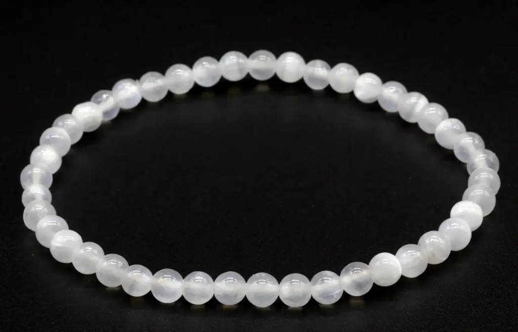 Bracelet Sélénite perles 4mm