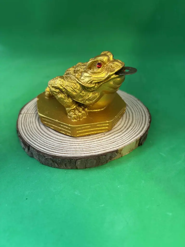 Crapaud à 3 pattes doré