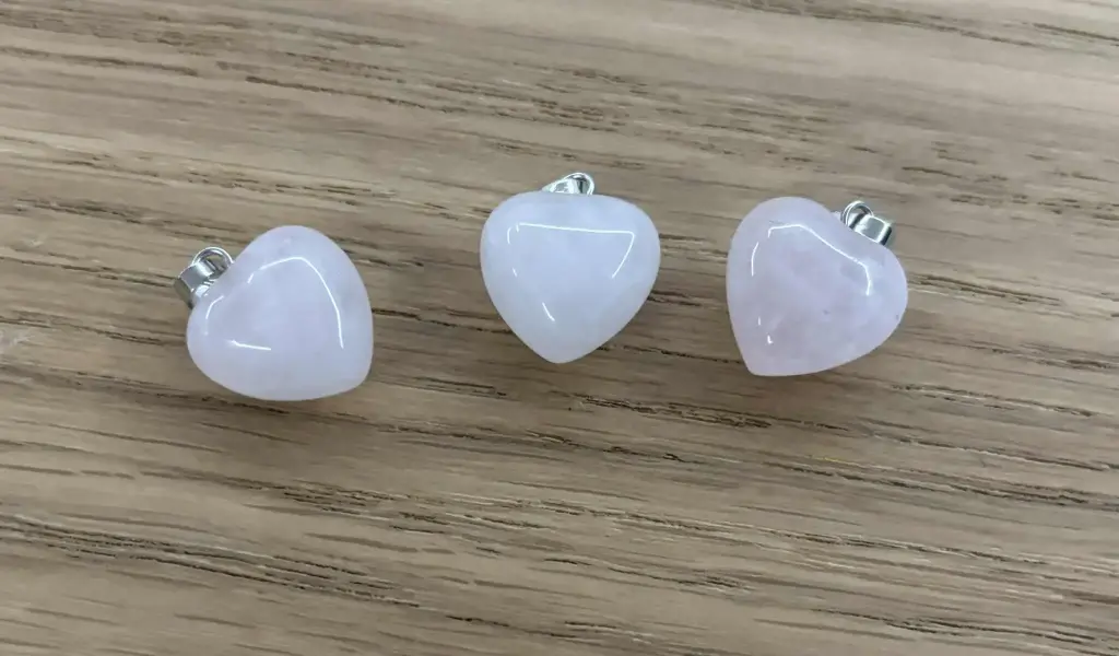 Pendentif Quartz rose cœur