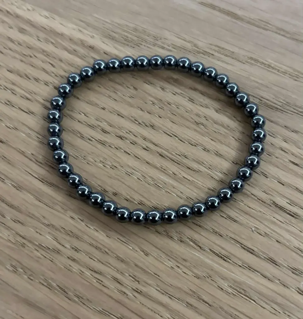 Bracelet hématite 4mm 16cm