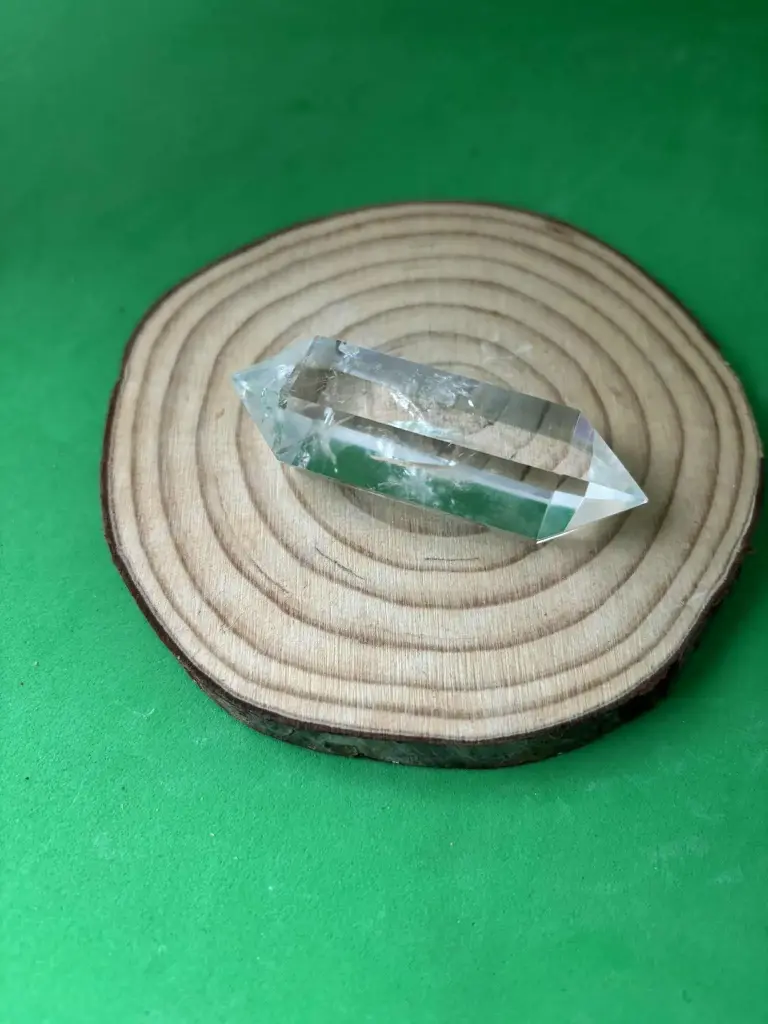 Cristal de roche pointe biterminée