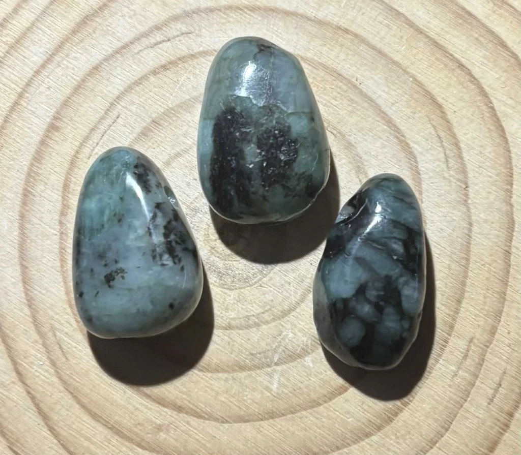 Pendentif Emeraude percée