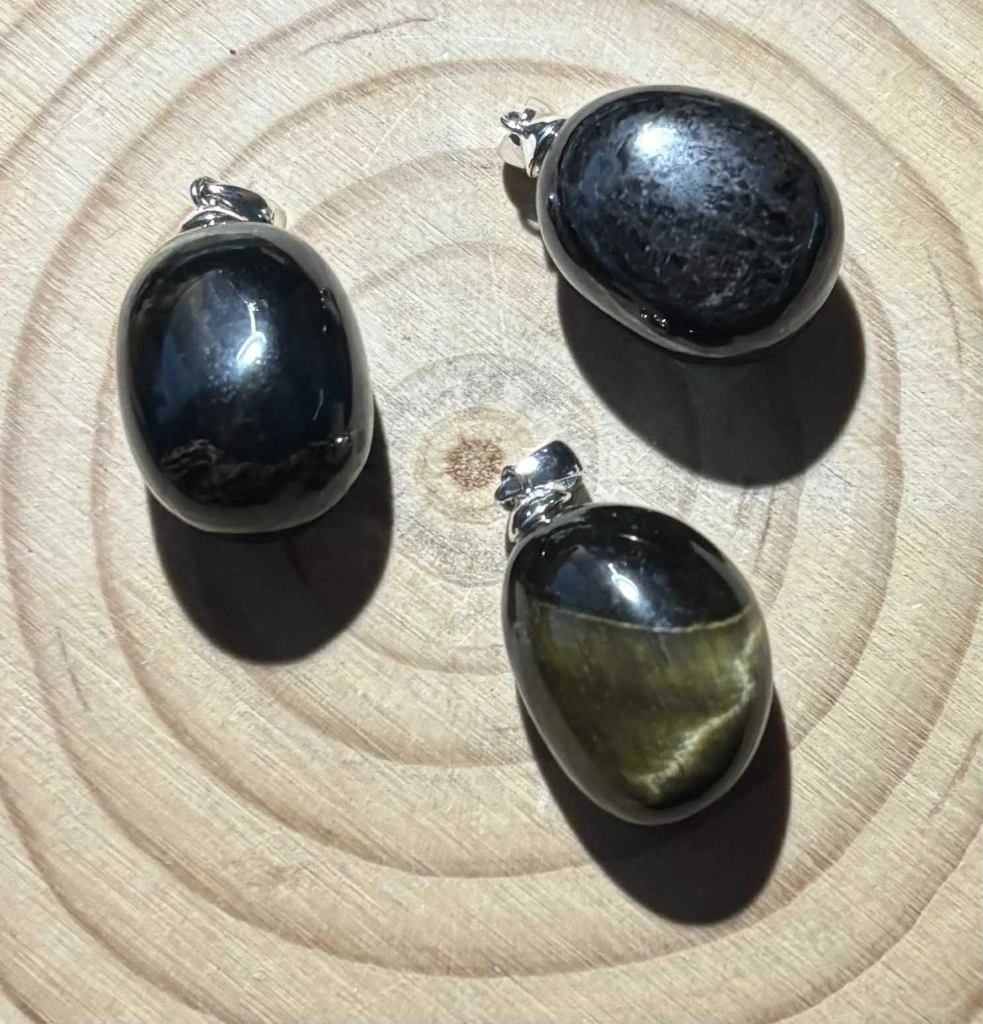 Pendentif Œil de faucon