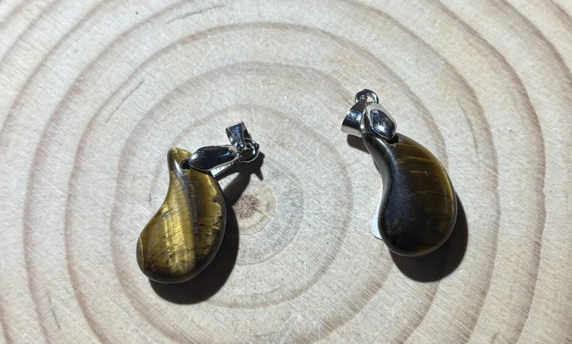 Pendentif Œil de tigre croissant