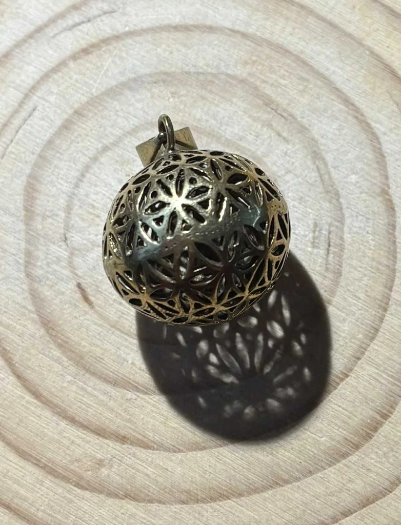 Pendentif Fleur de vie boule