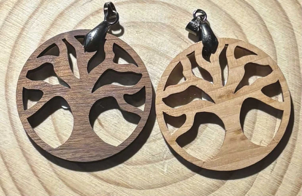 Pendentif Arbre de vie bois