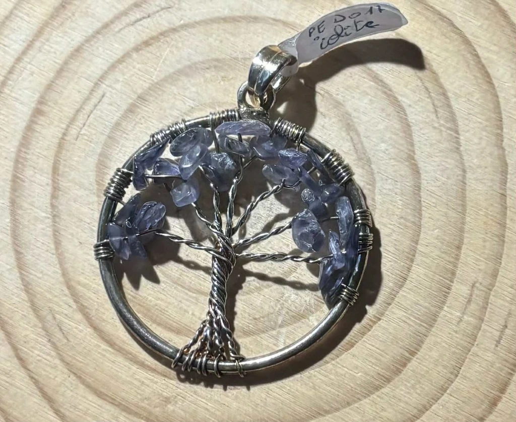 Pendentif Arbre de vie Iolite