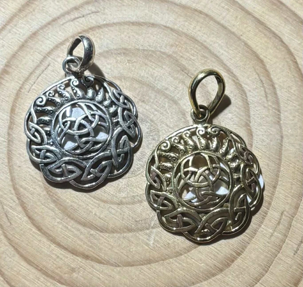 Pendentif nœud celtique