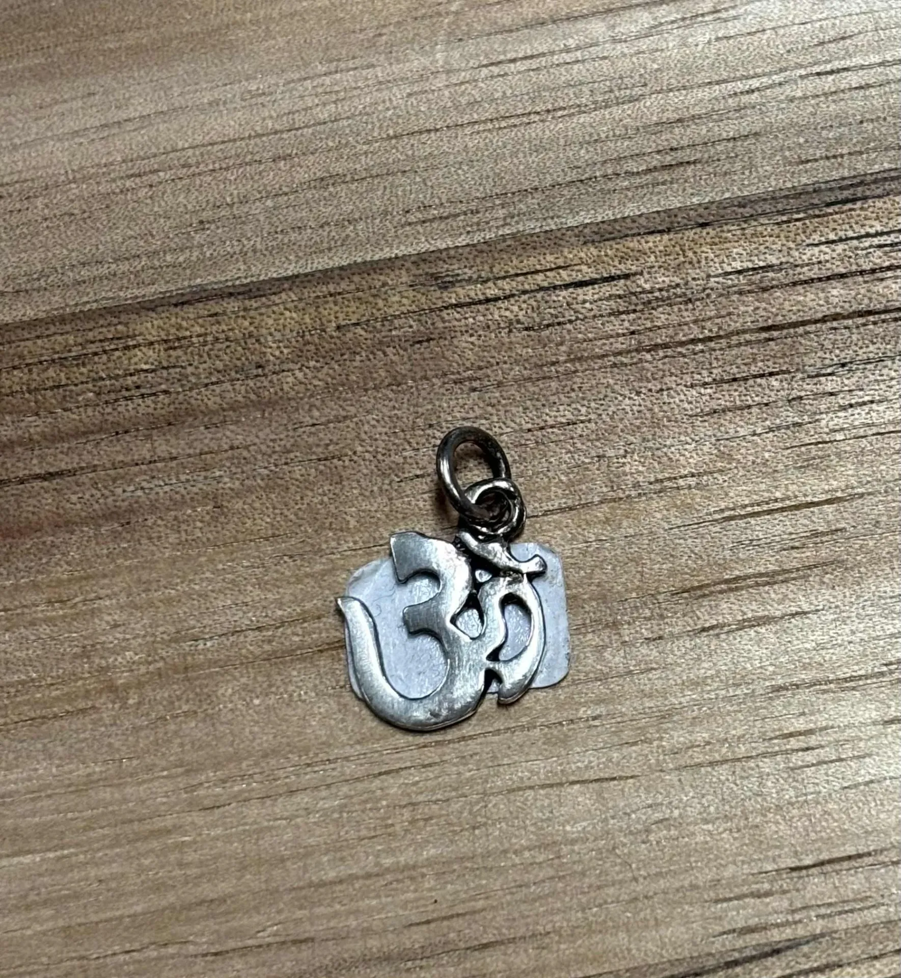 Pendentif Ohm argent