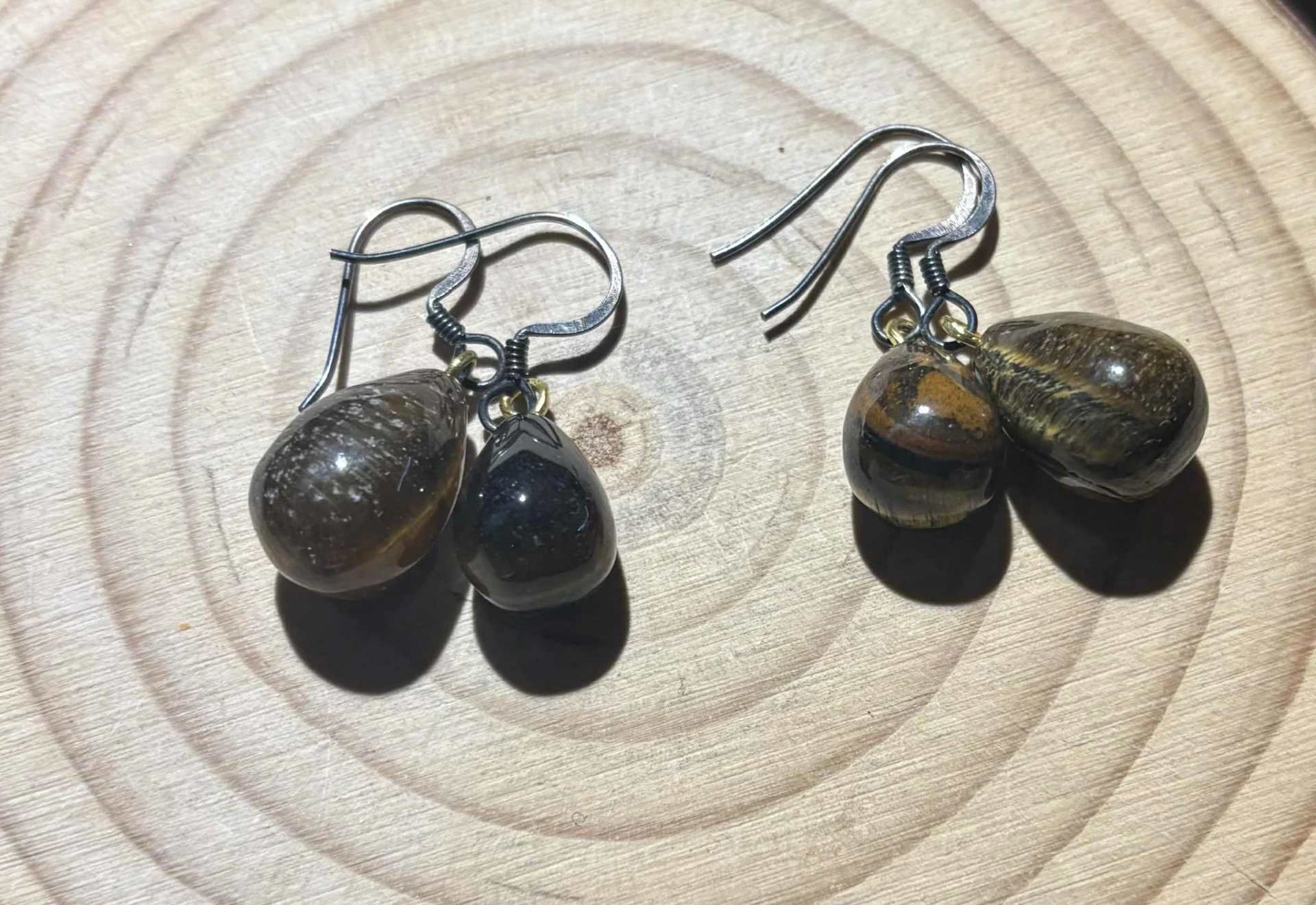 Boucle d'oreille Œil de tigre (attaches en argent)