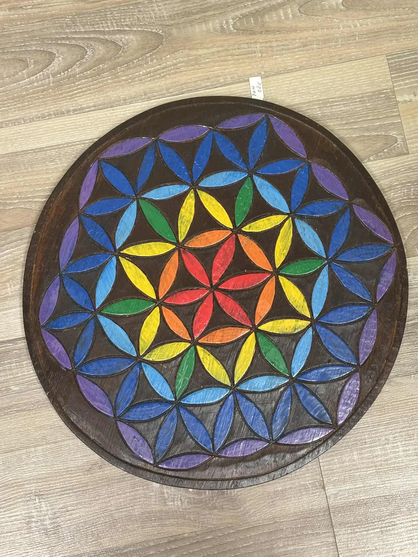 Panneau fleur de vie couleurs chakras bois foncé