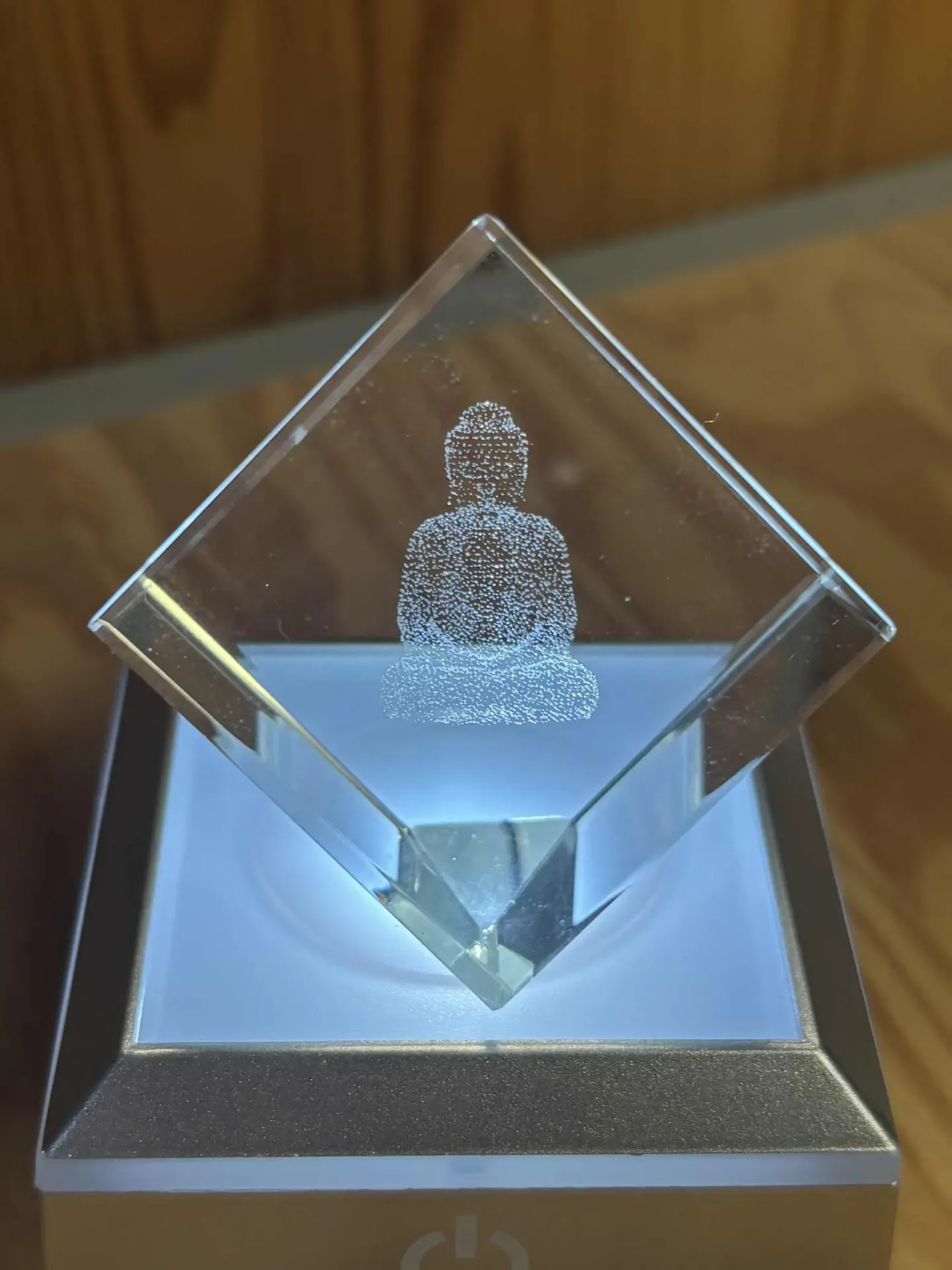 Bloc en verre avec incrustations carré