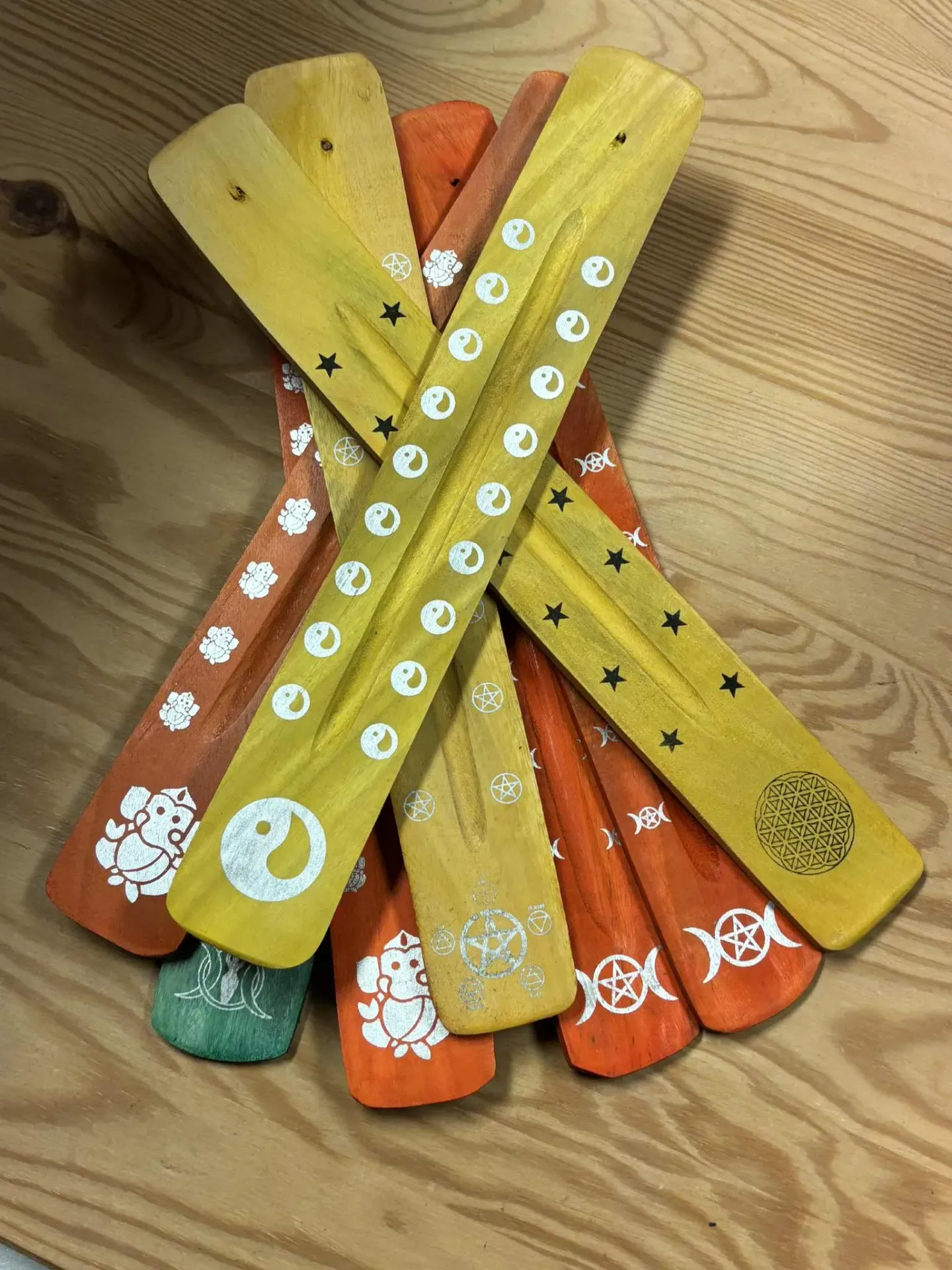 Porte encens coloré & symbole en bois