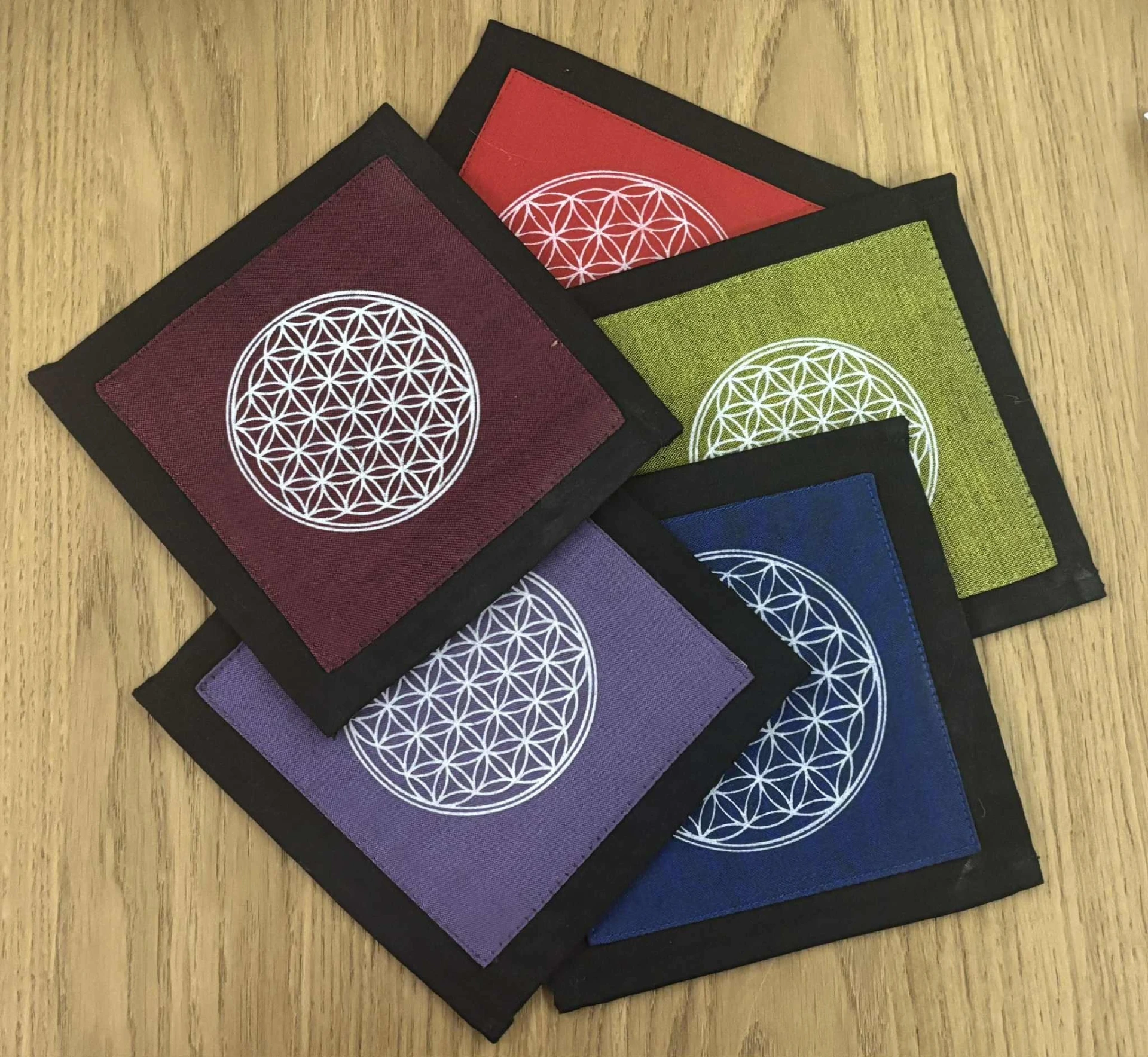 Tissus cartonné fleur de vie M