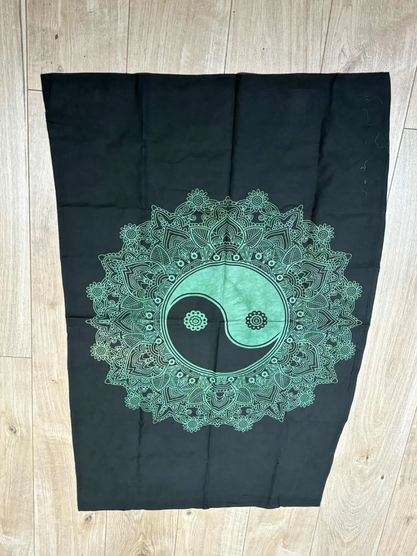 Tissus Yin & yang vert/noir