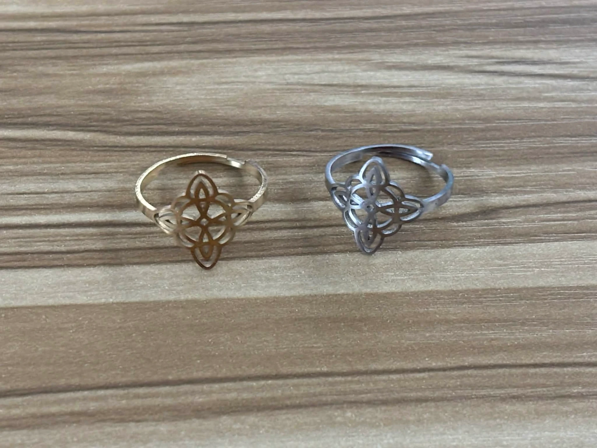 Bague Nœud de sorcière en acier