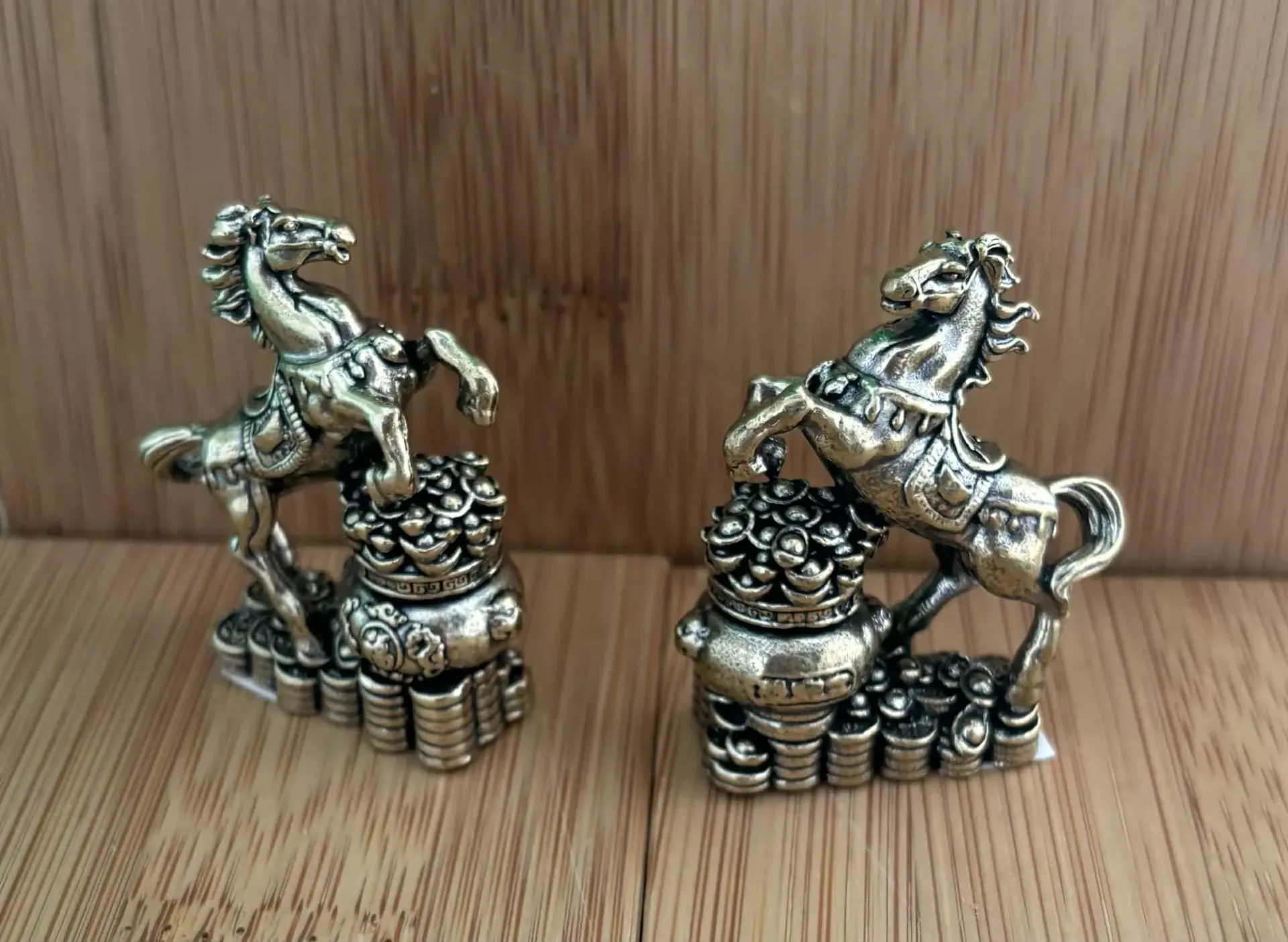 Mini statue cheval métal