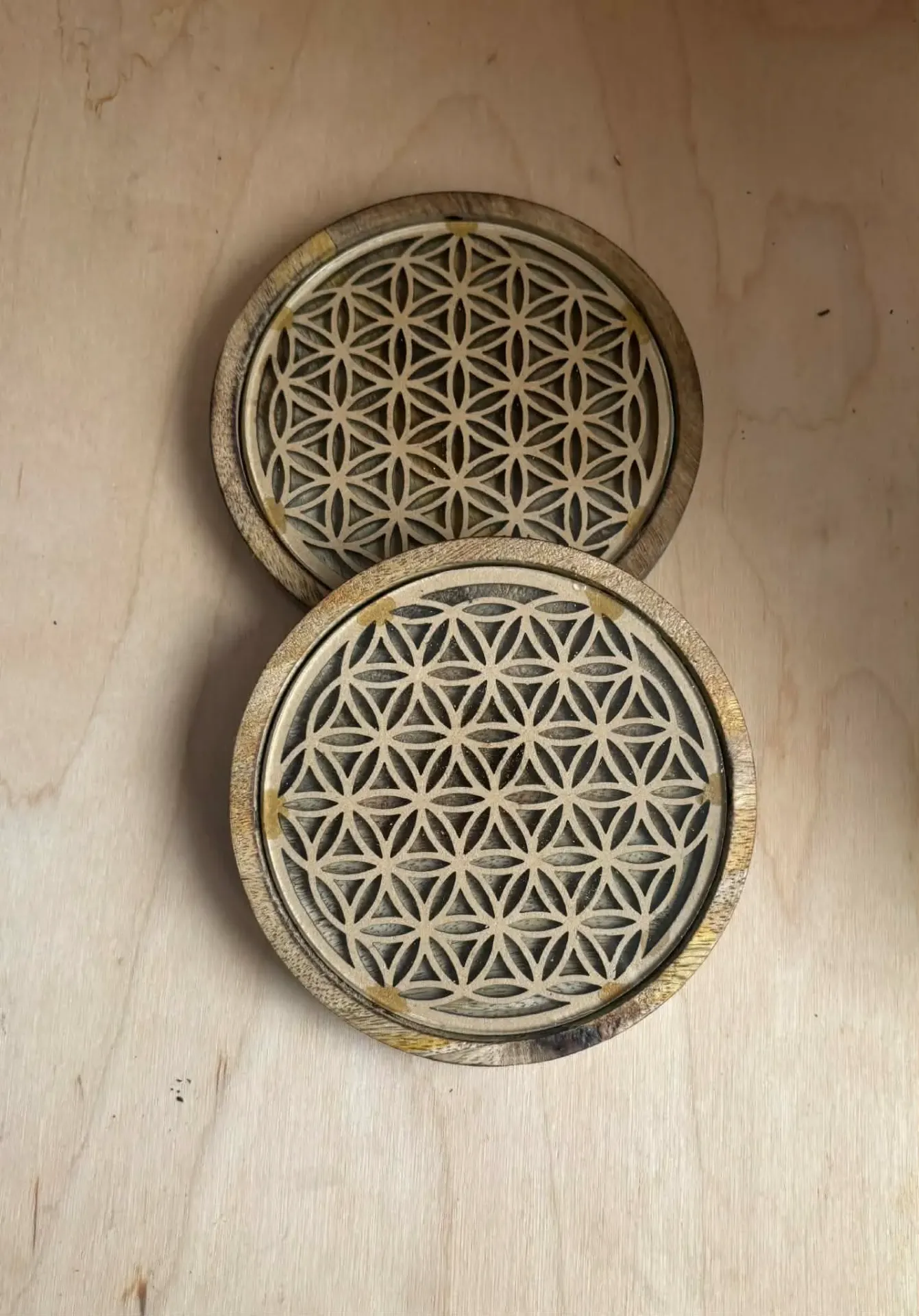 Fleur de vie en bois avec plexi