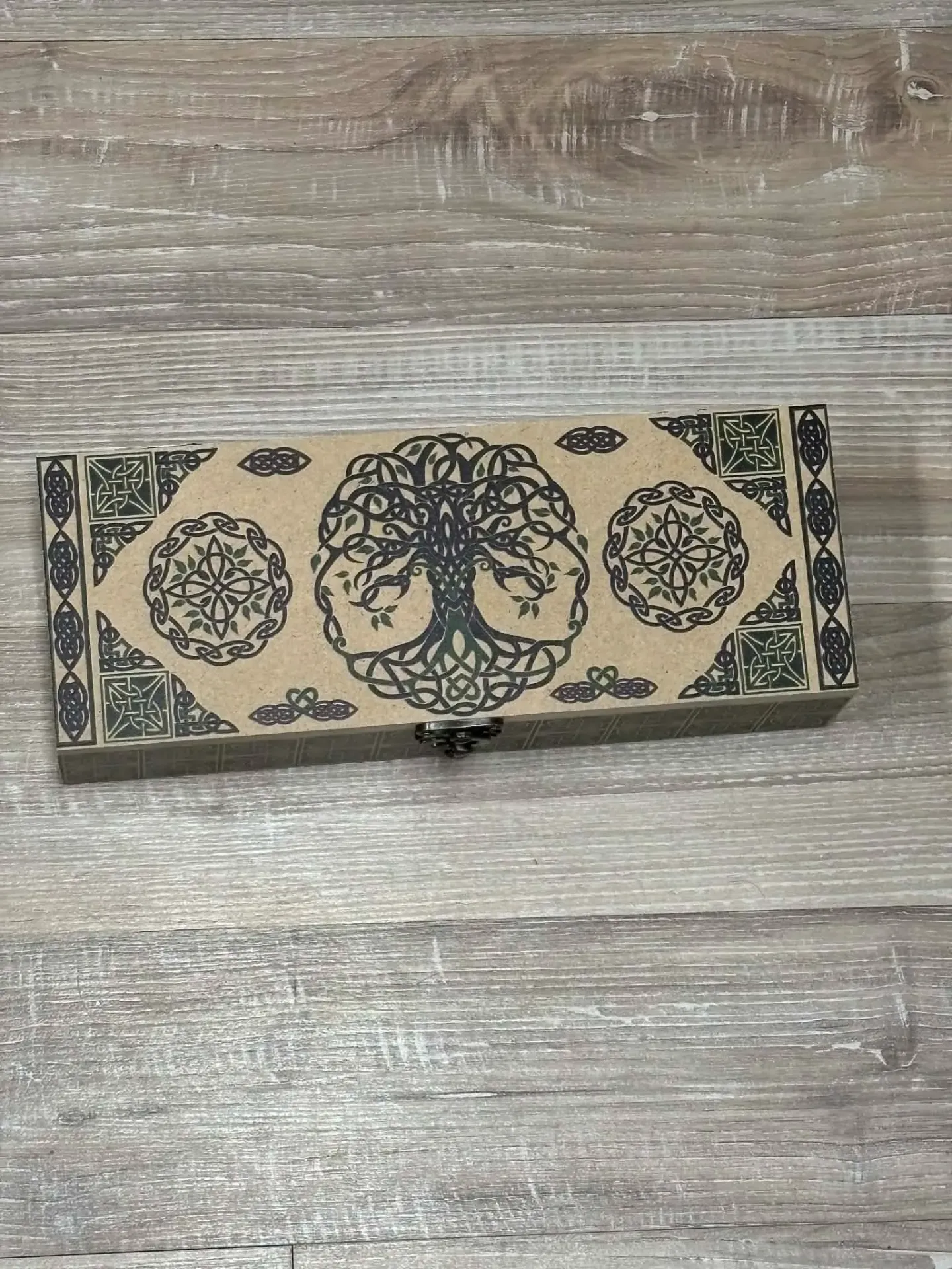Boite en bois Arbre celtique allongée